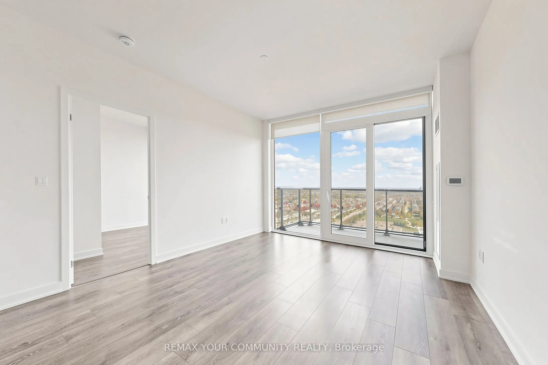 105 Oneida Crescent #2106