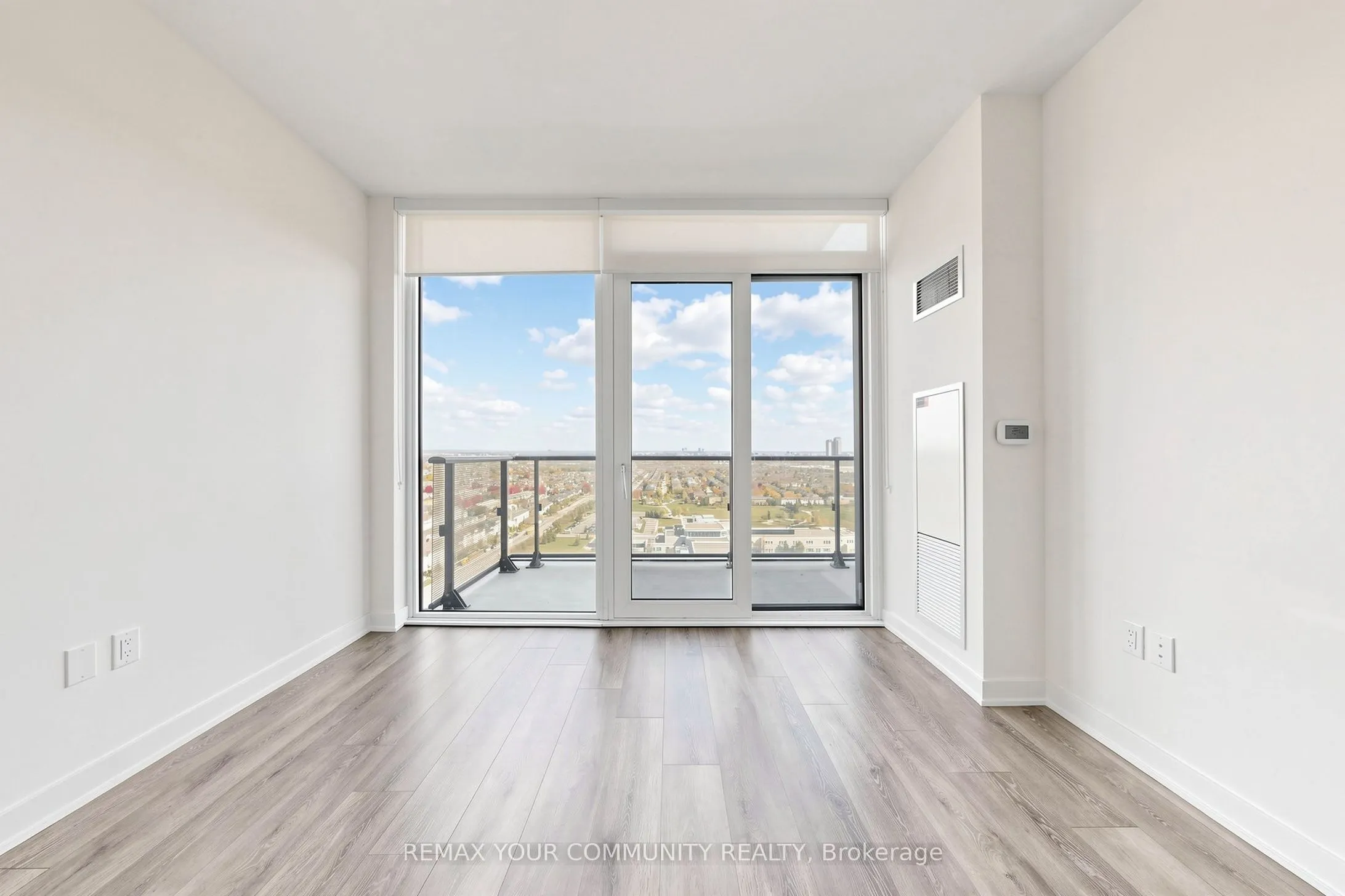 105 Oneida Crescent #2106