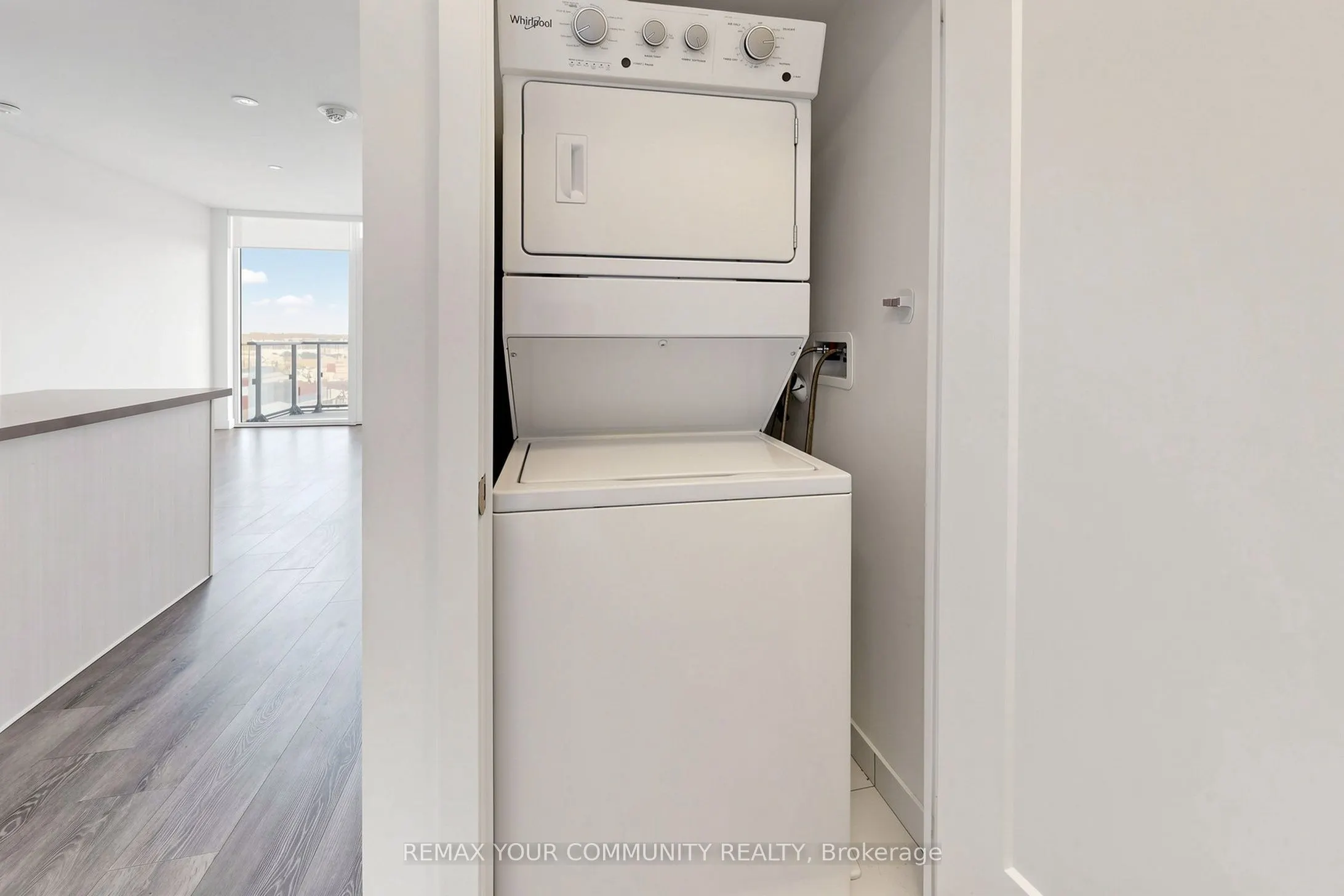 105 Oneida Crescent #2106