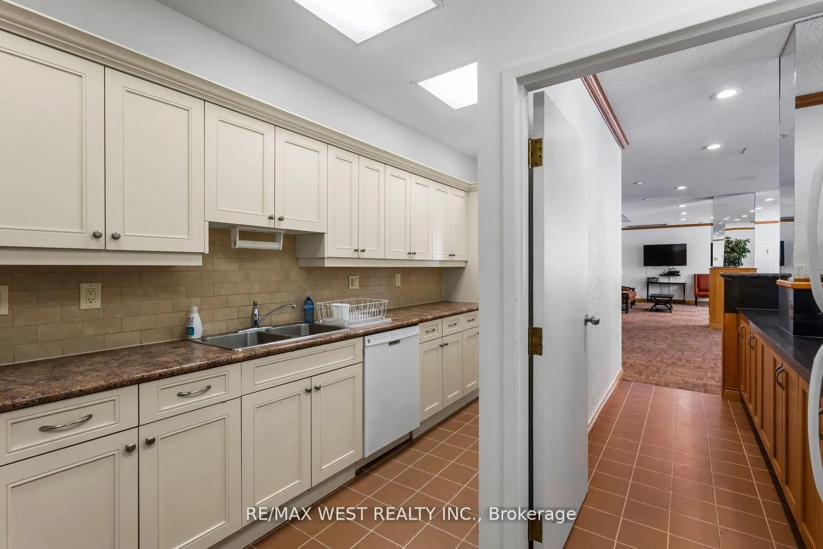 100 Observatory Lane #502
