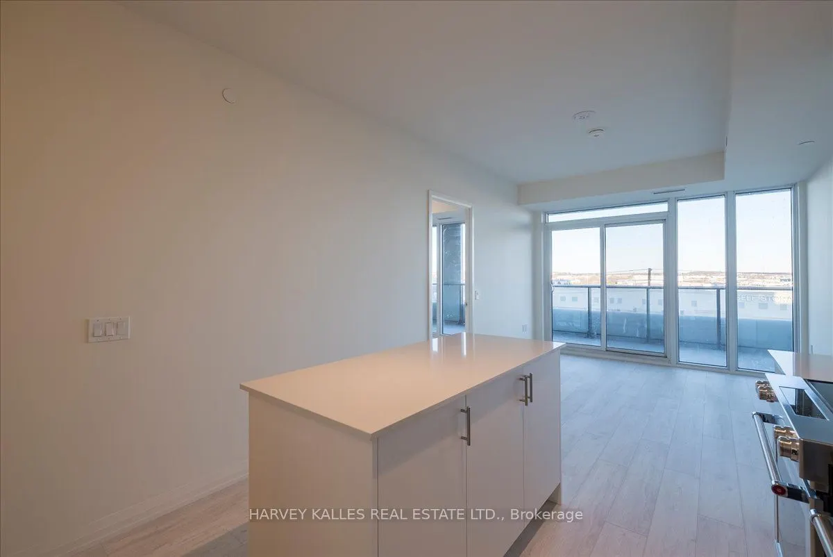 8960 Jane Street #411