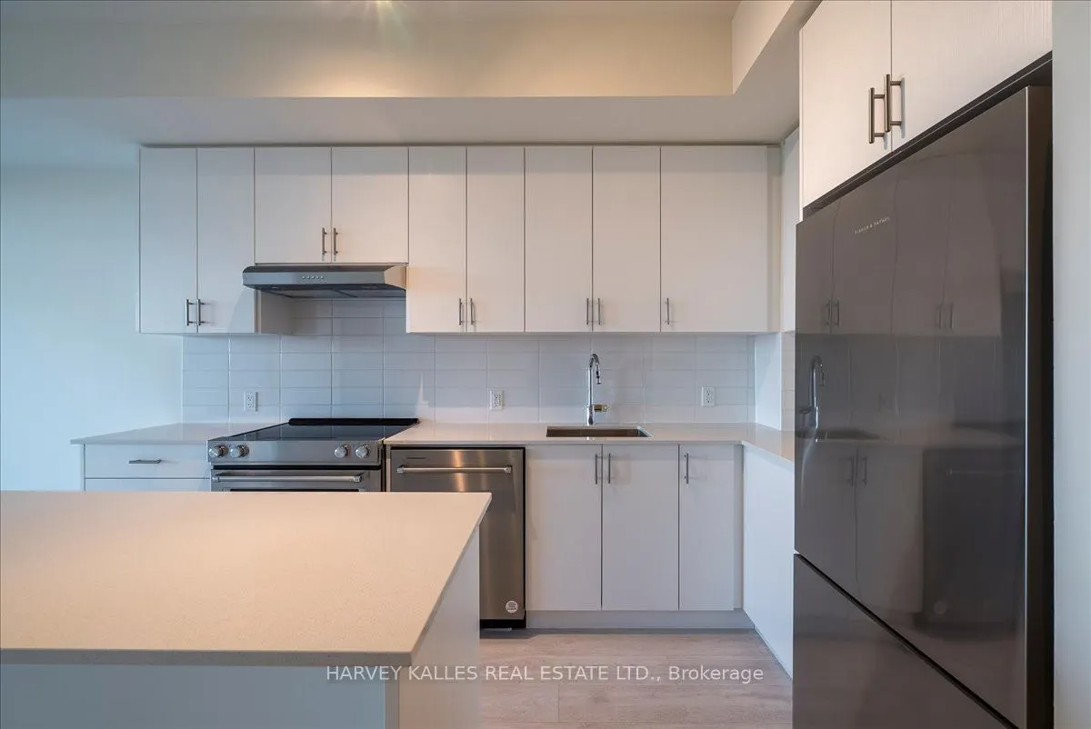 8960 Jane Street #411