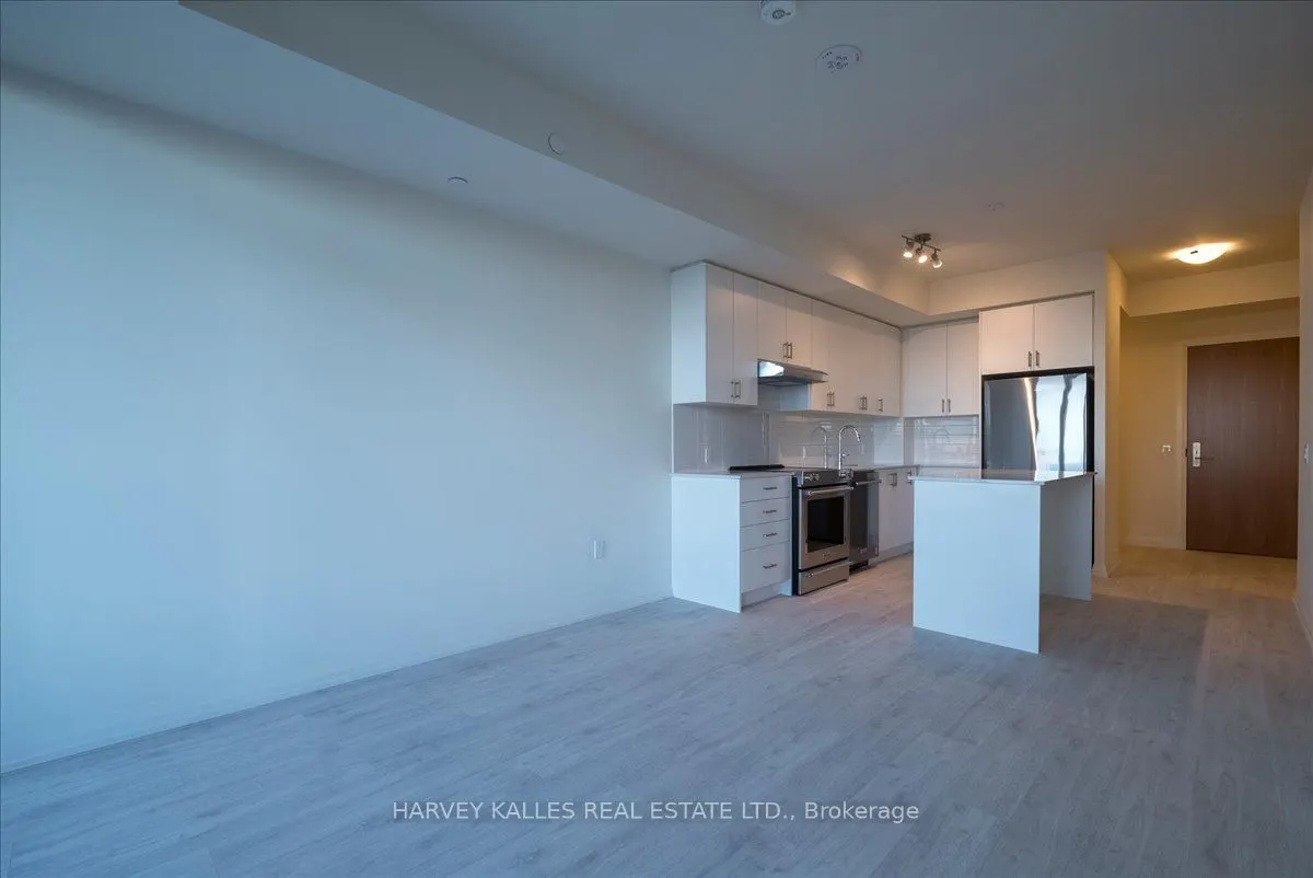 8960 Jane Street #411
