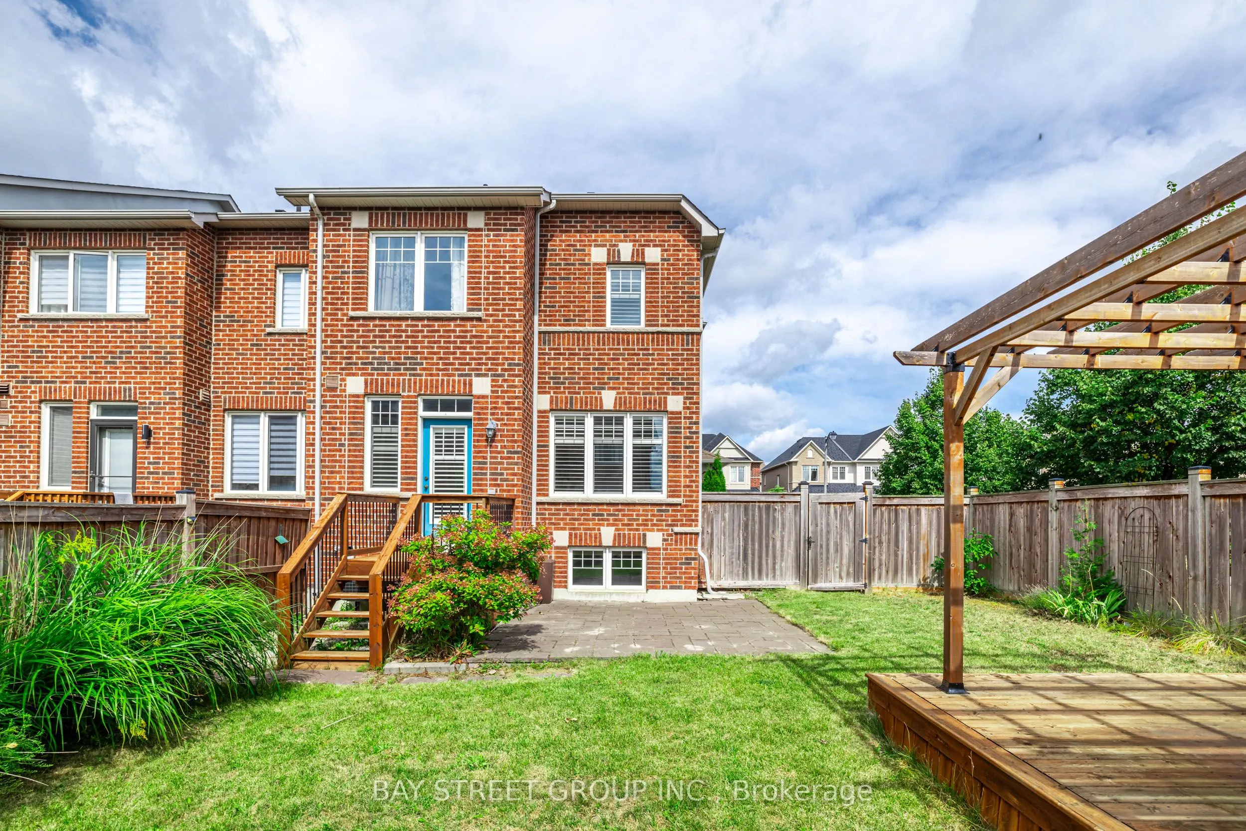 4 Courtland Crescent