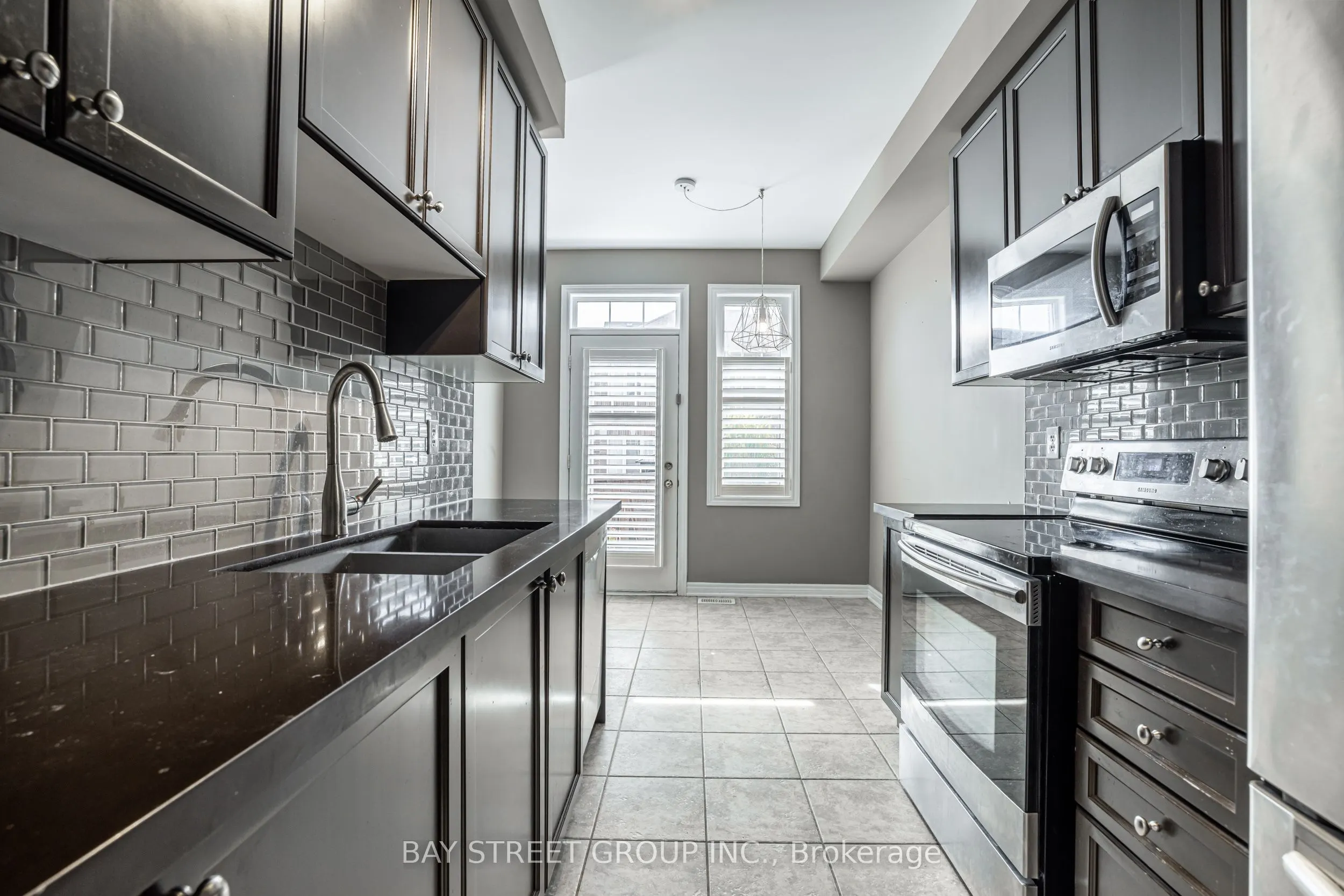 4 Courtland Crescent