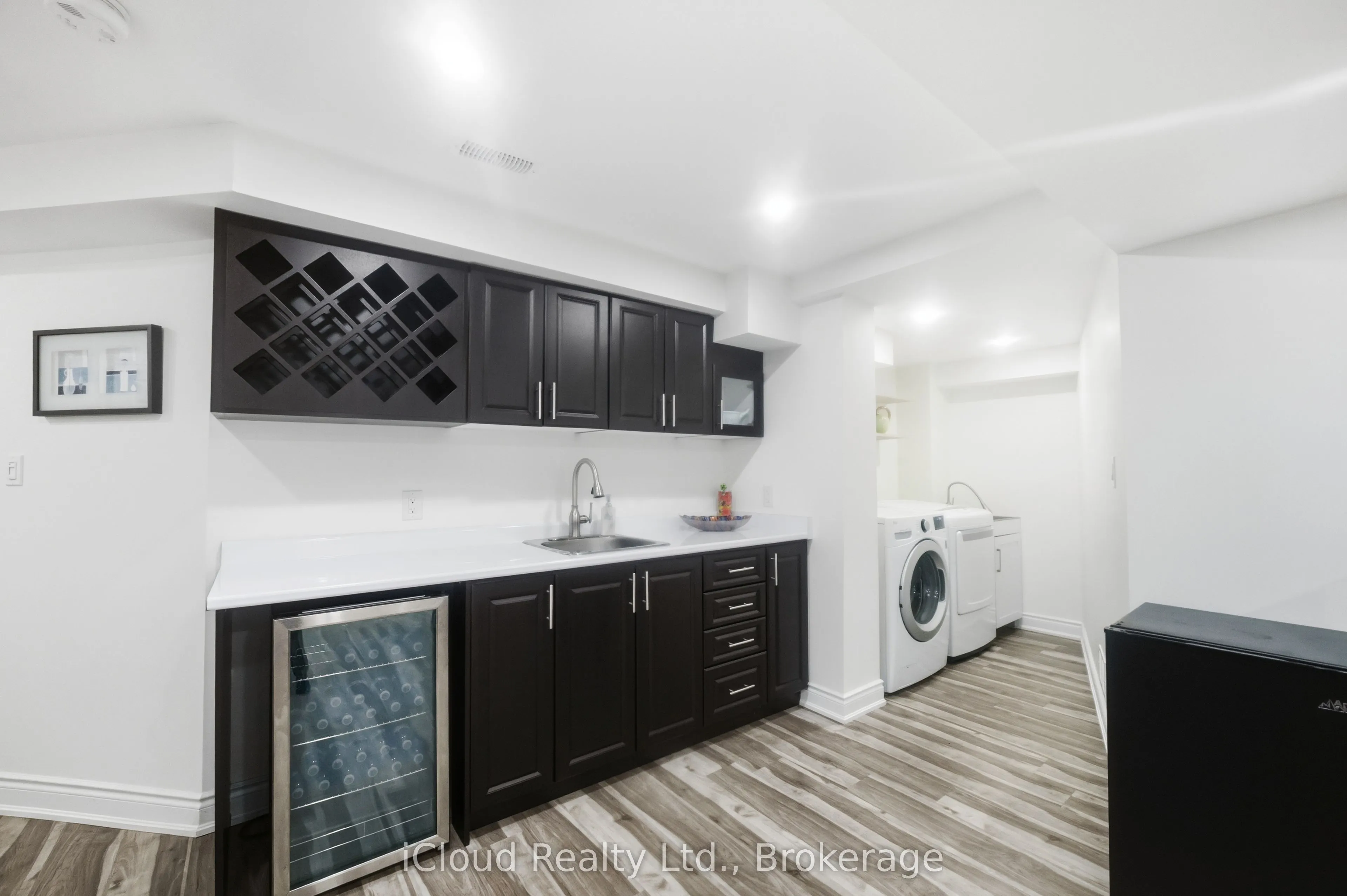 5 Leith Drive