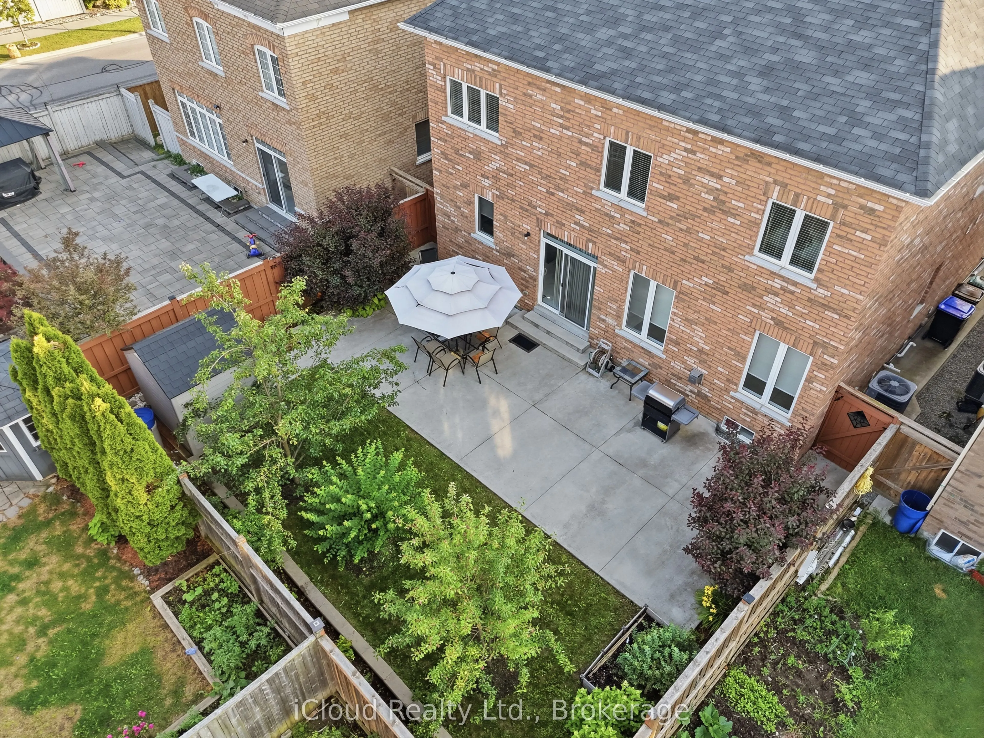 5 Leith Drive