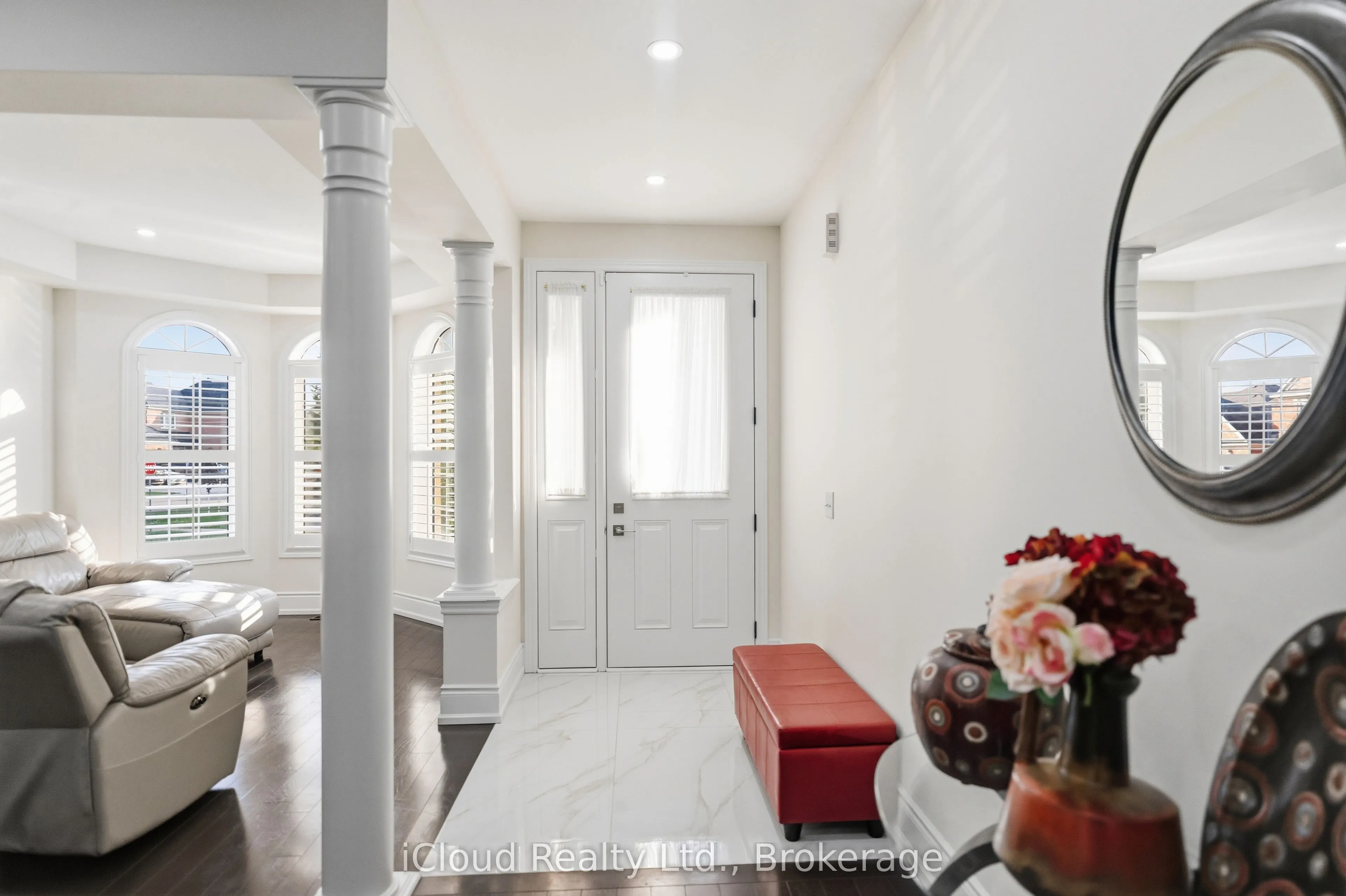 5 Leith Drive