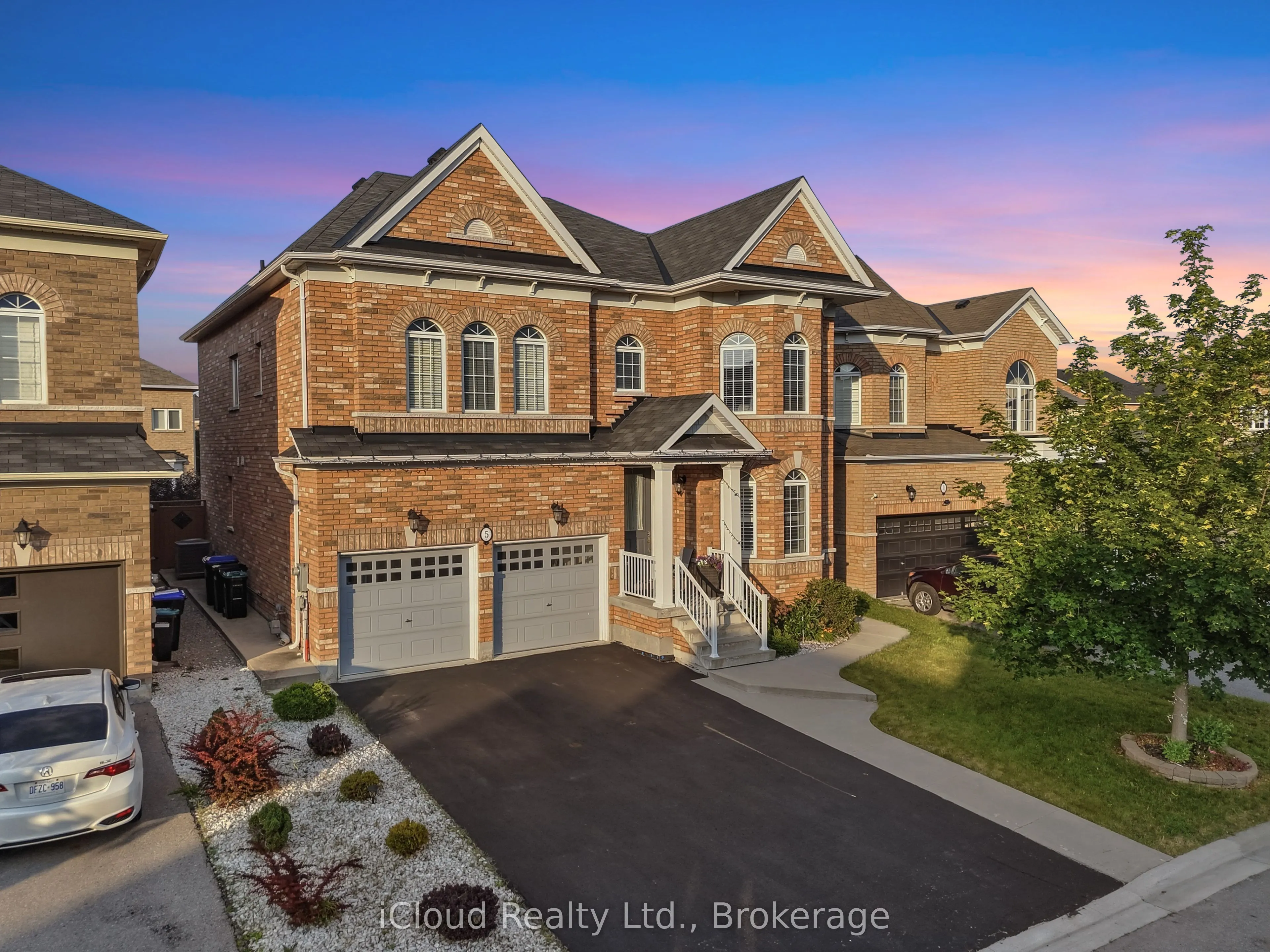5 Leith Drive