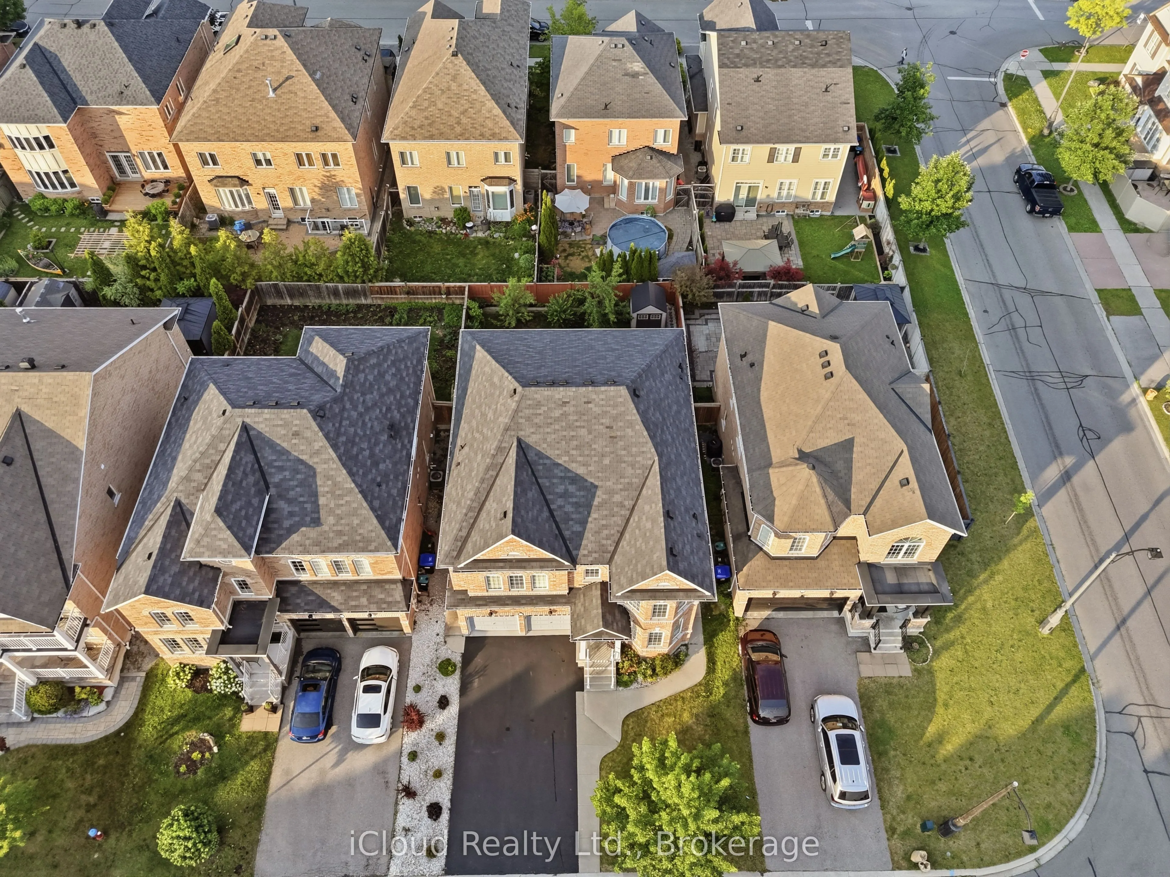 5 Leith Drive