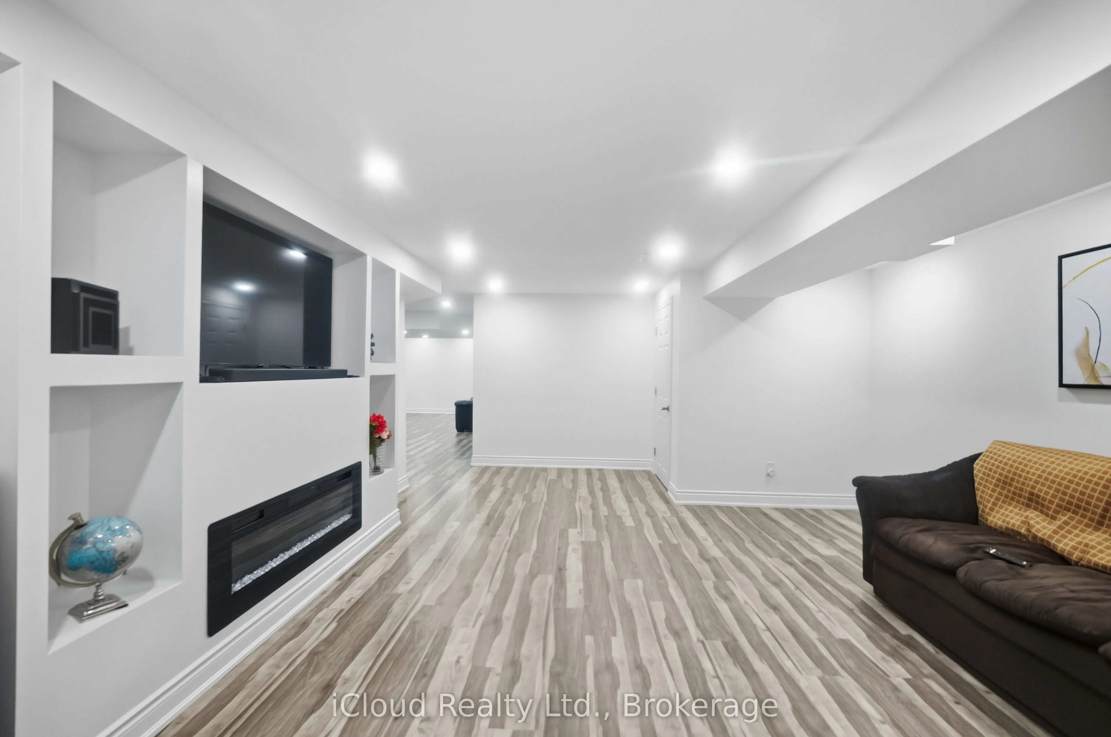 5 Leith Drive