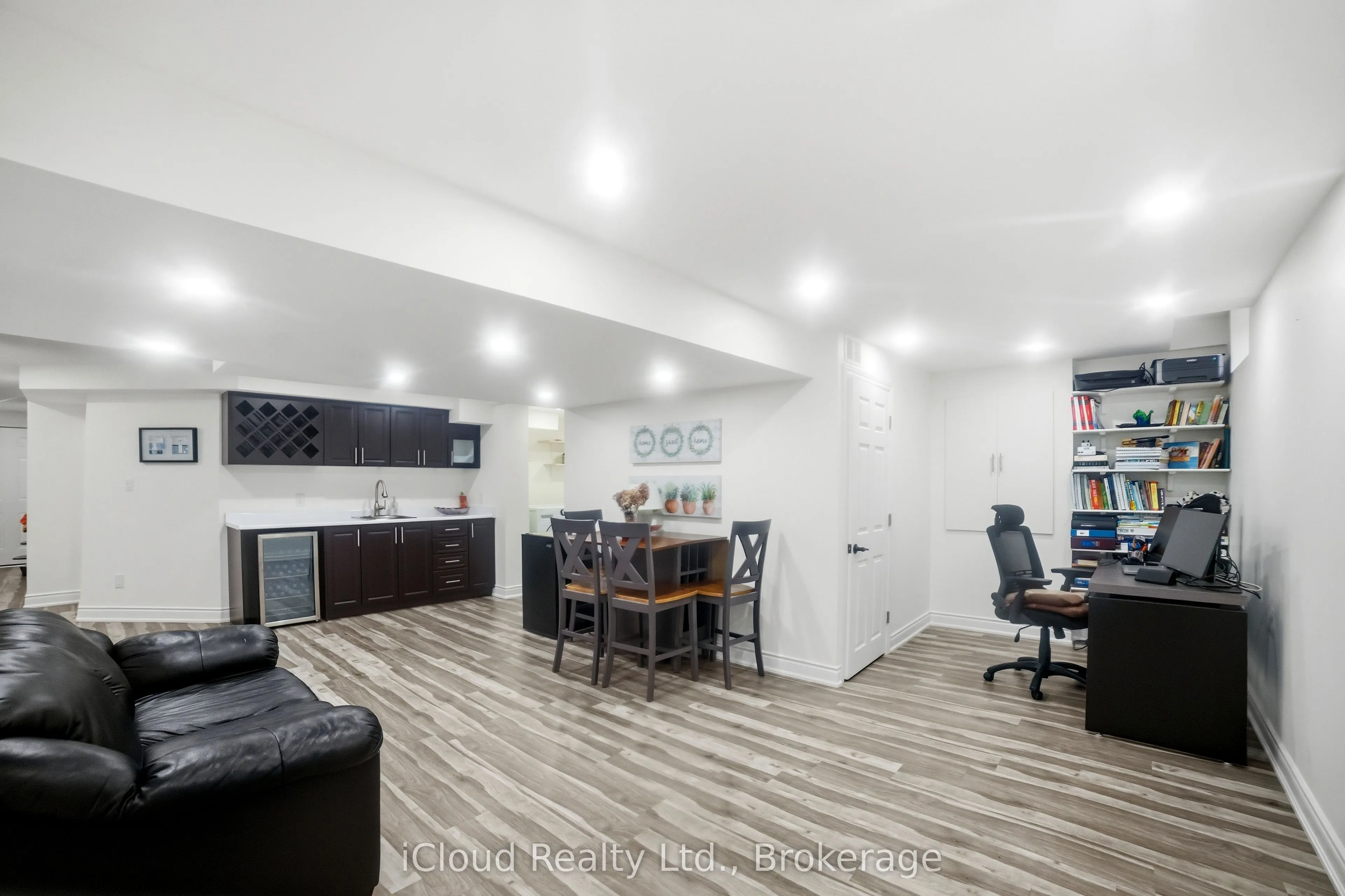 5 Leith Drive
