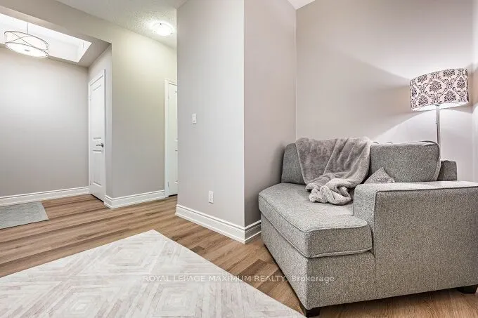 9600 Yonge Street #219B