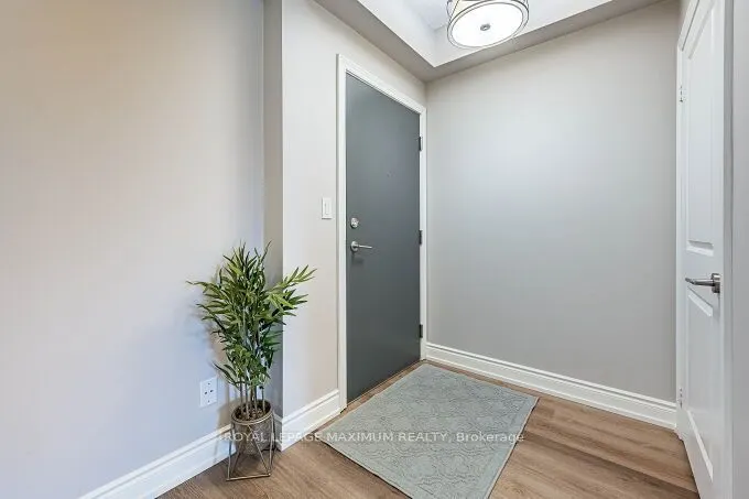 9600 Yonge Street #219B