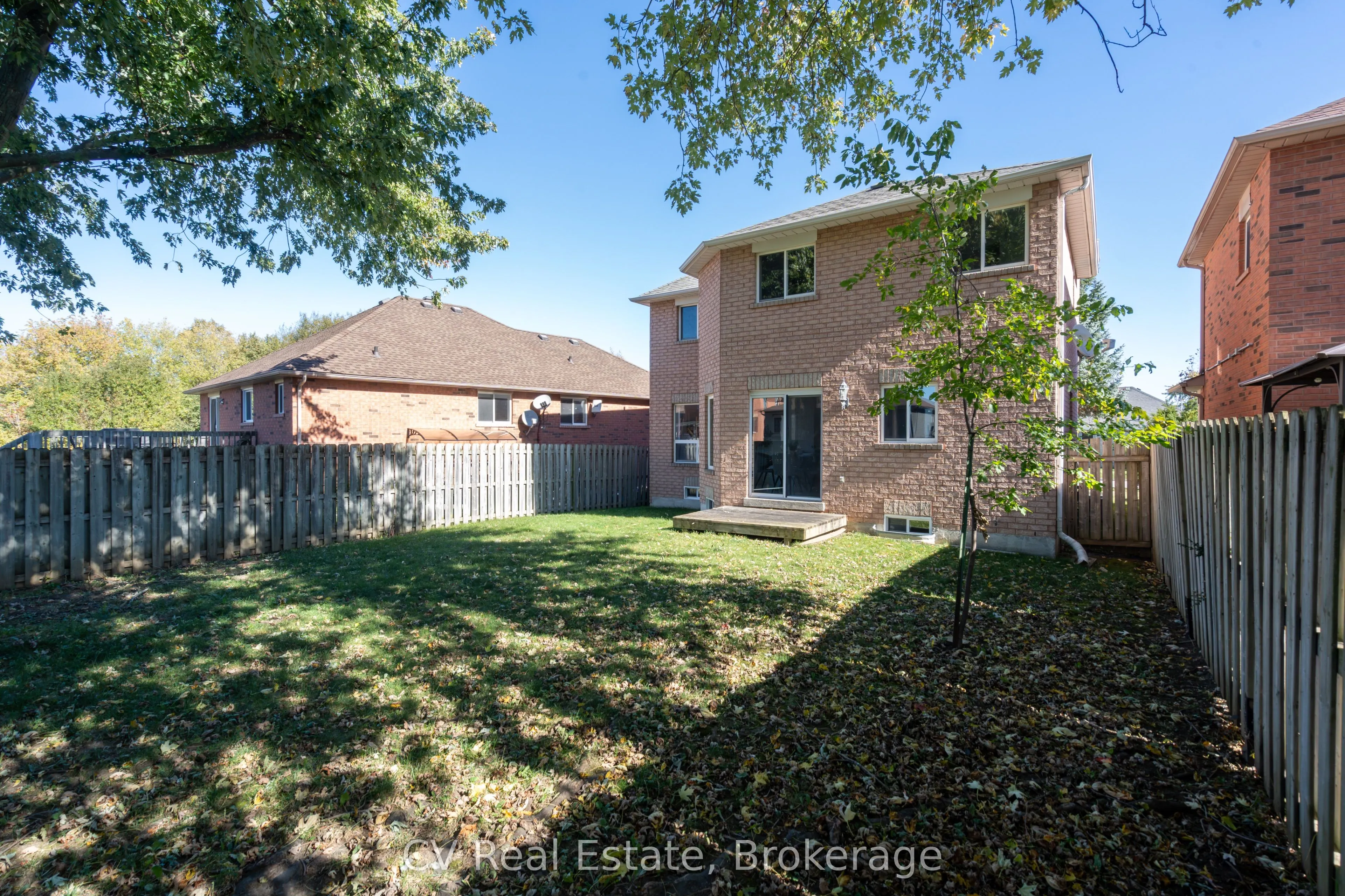 1338 Vincent Crescent