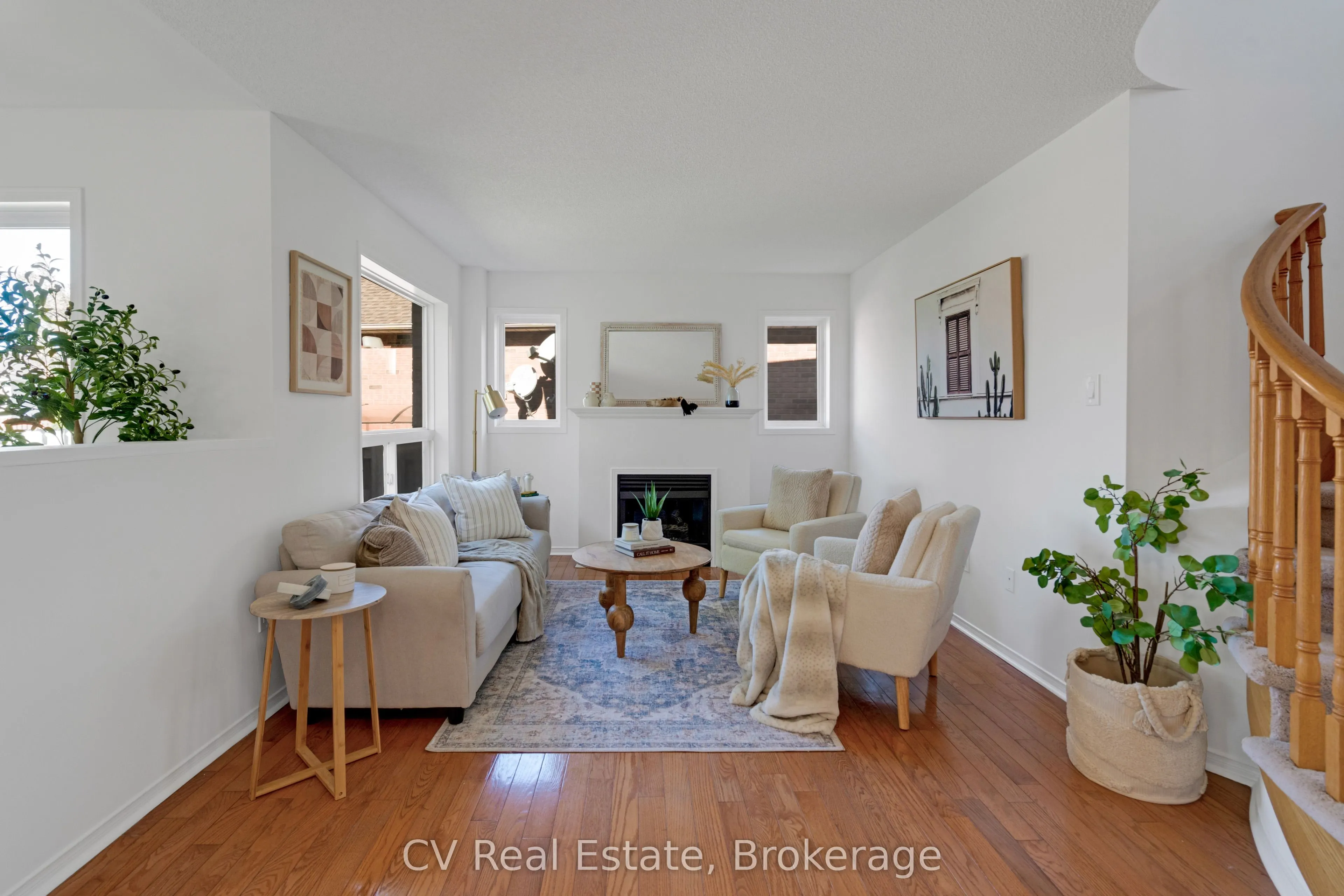 1338 Vincent Crescent