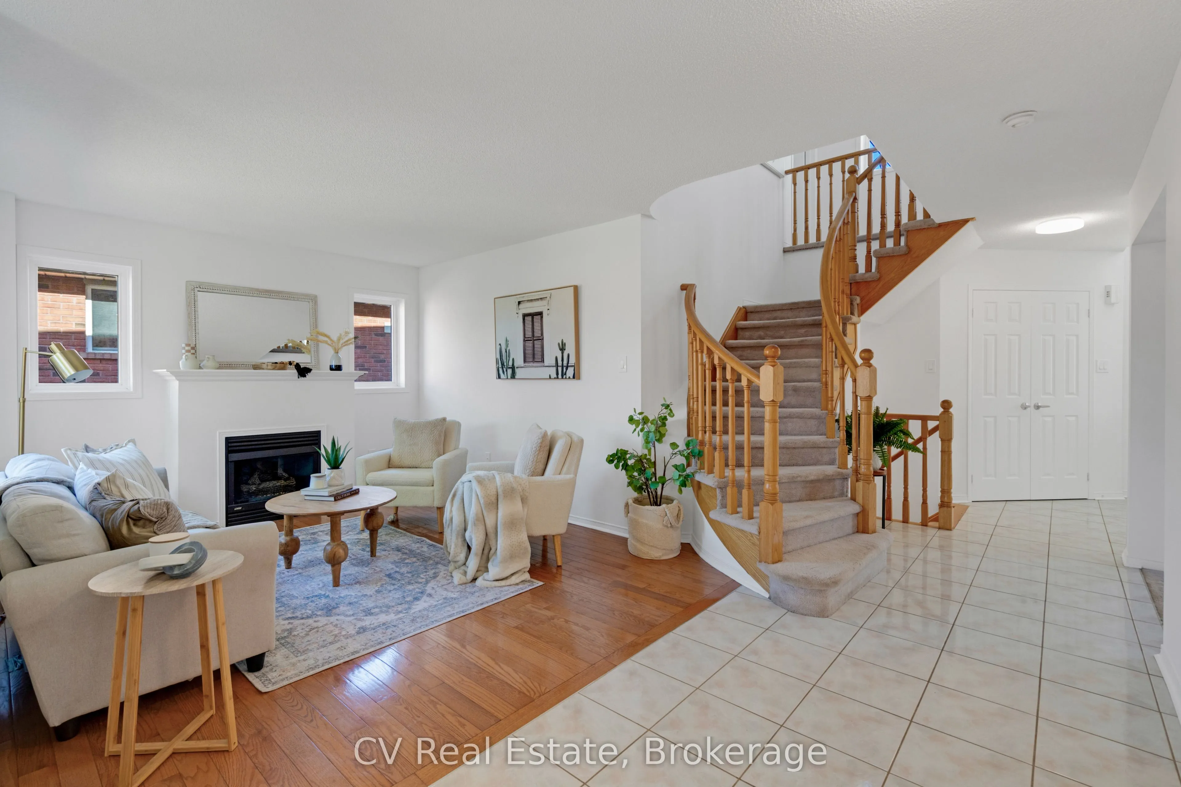 1338 Vincent Crescent