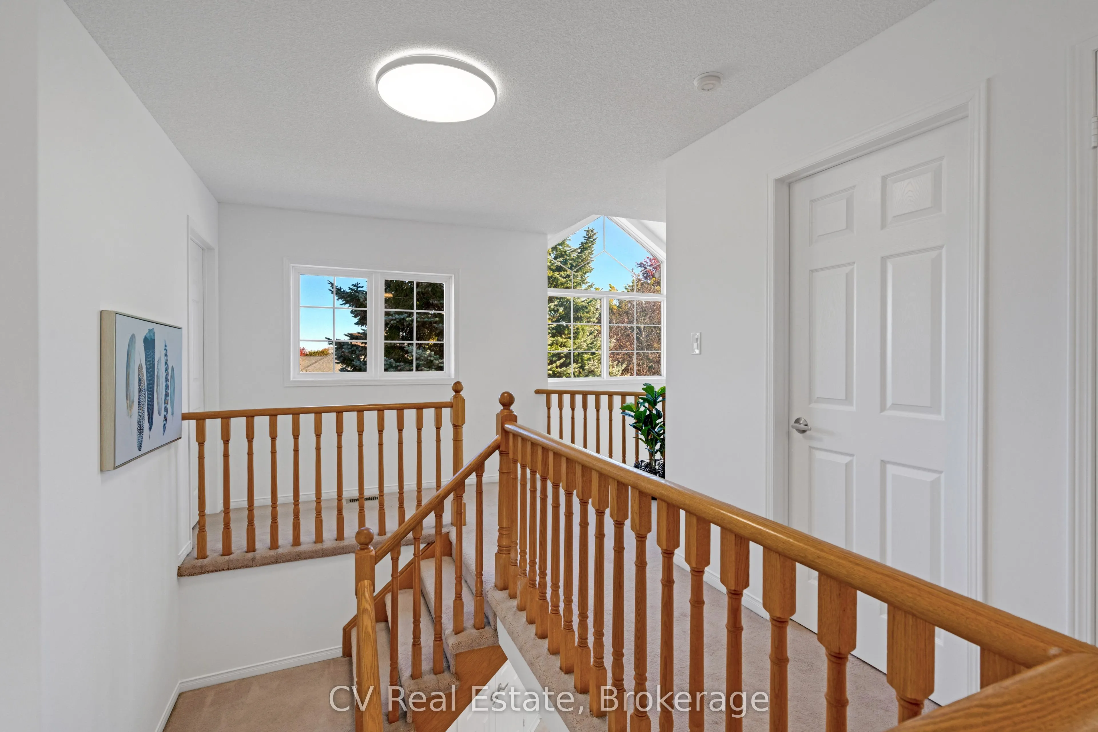1338 Vincent Crescent