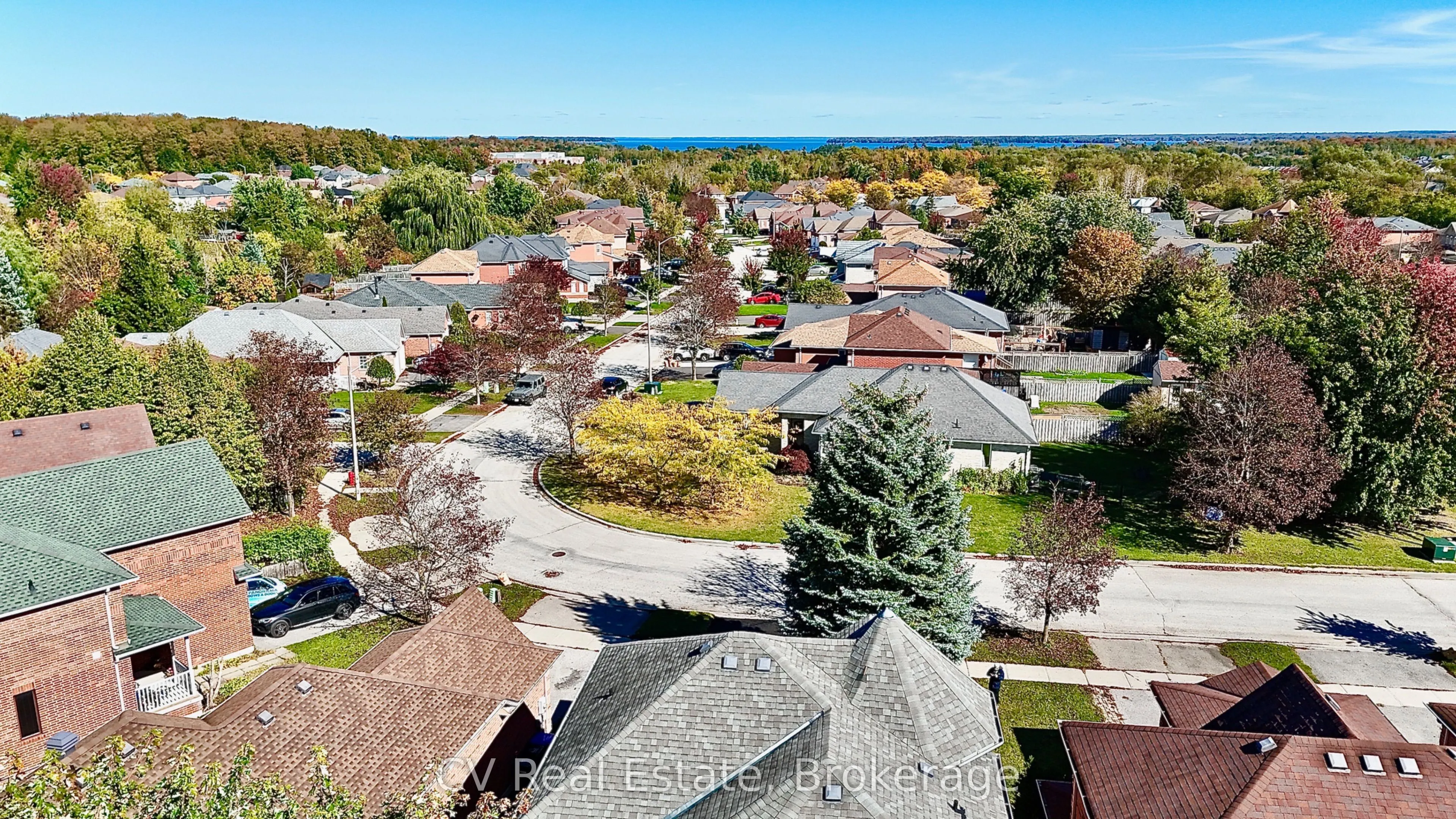 1338 Vincent Crescent