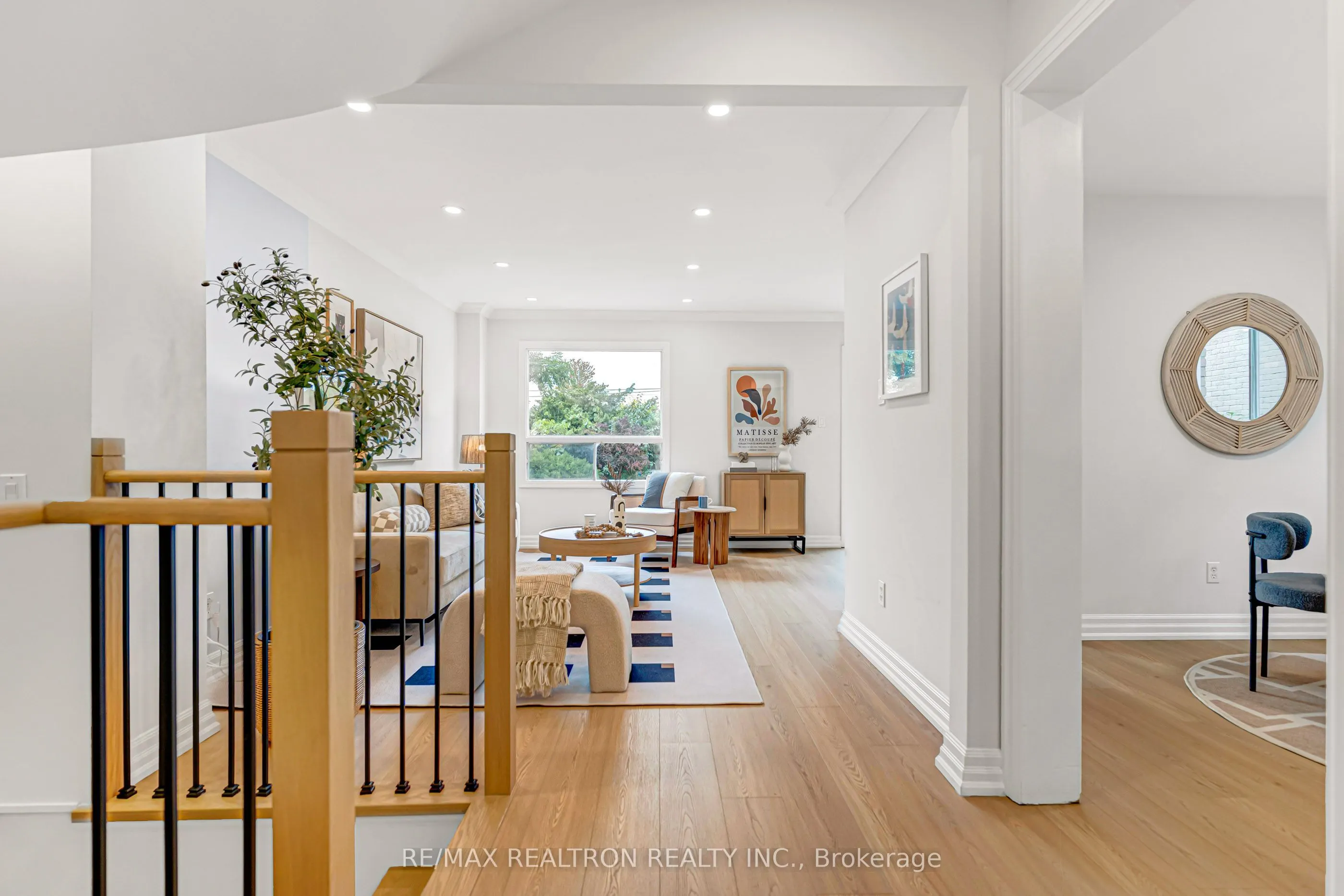 6 Woolen Mill Road