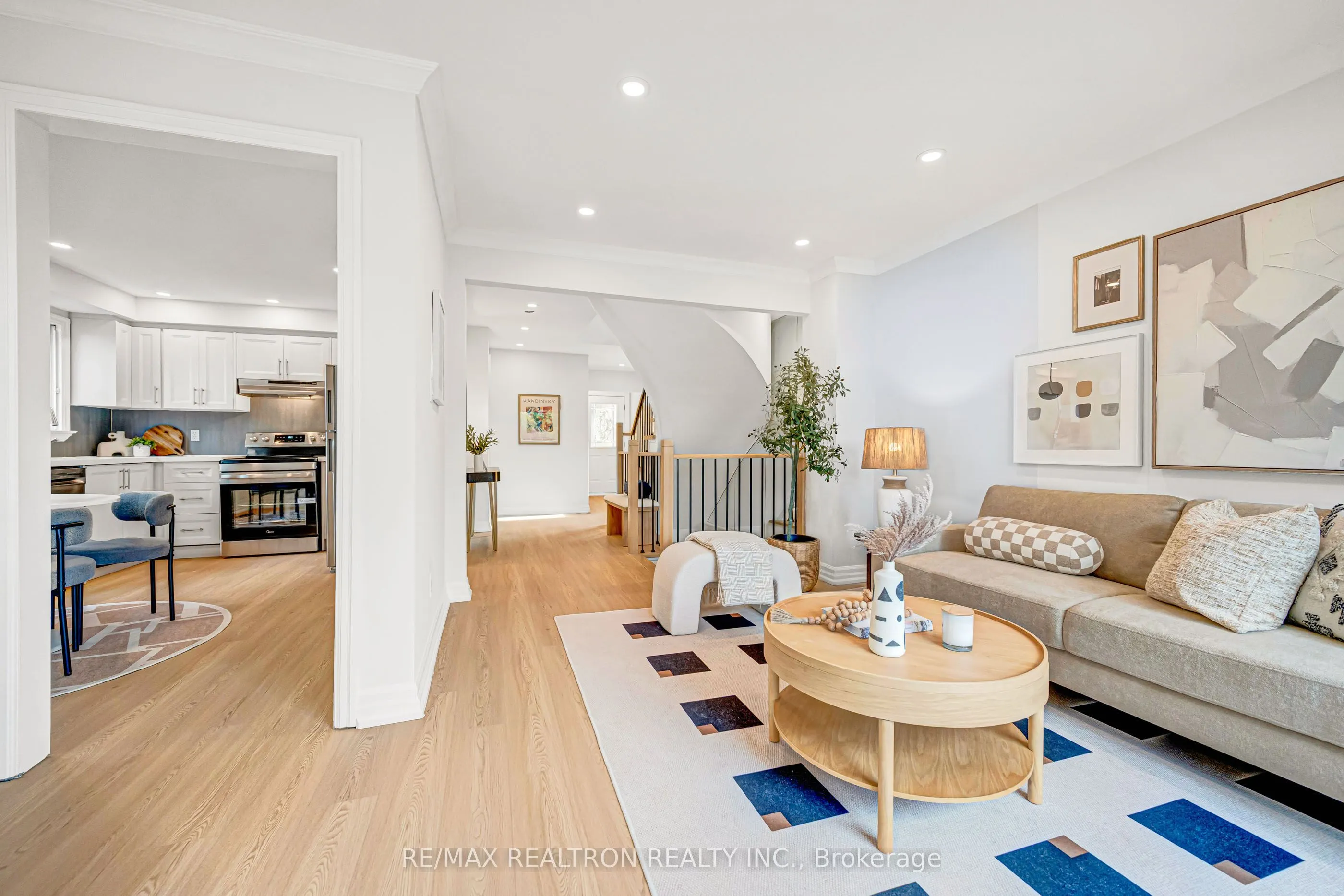 6 Woolen Mill Road
