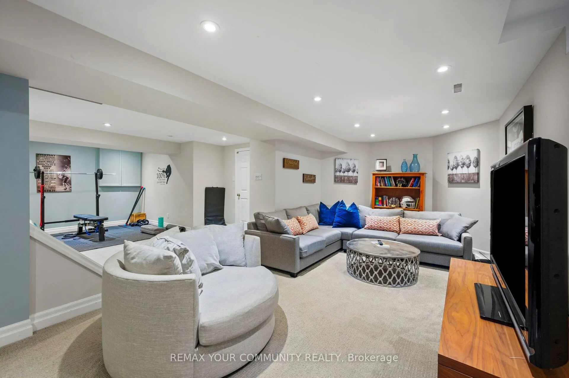 25 Albery Crescent