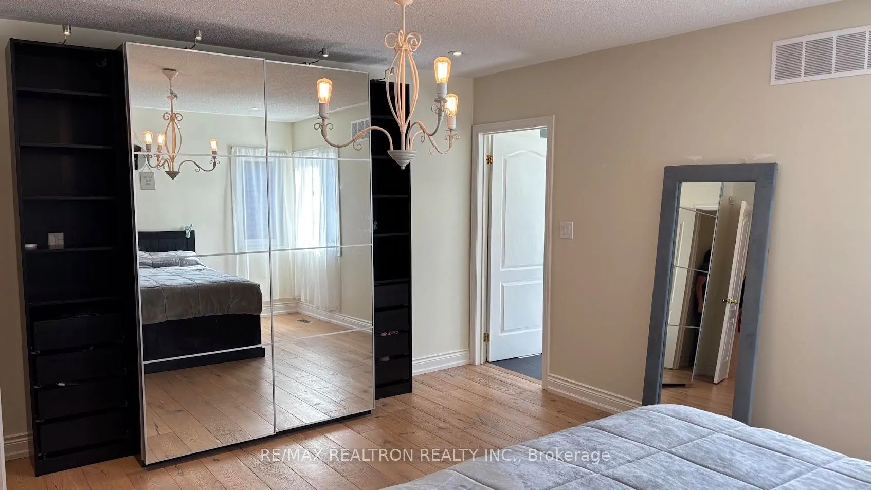 115 Katerina Avenue