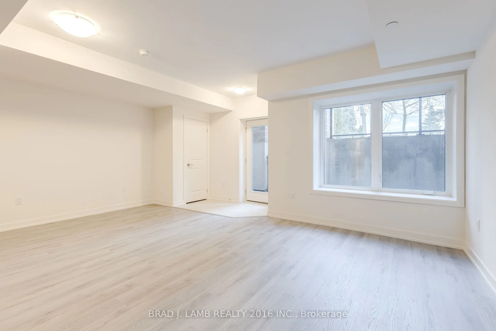 58 Elizabeth Street S #2106