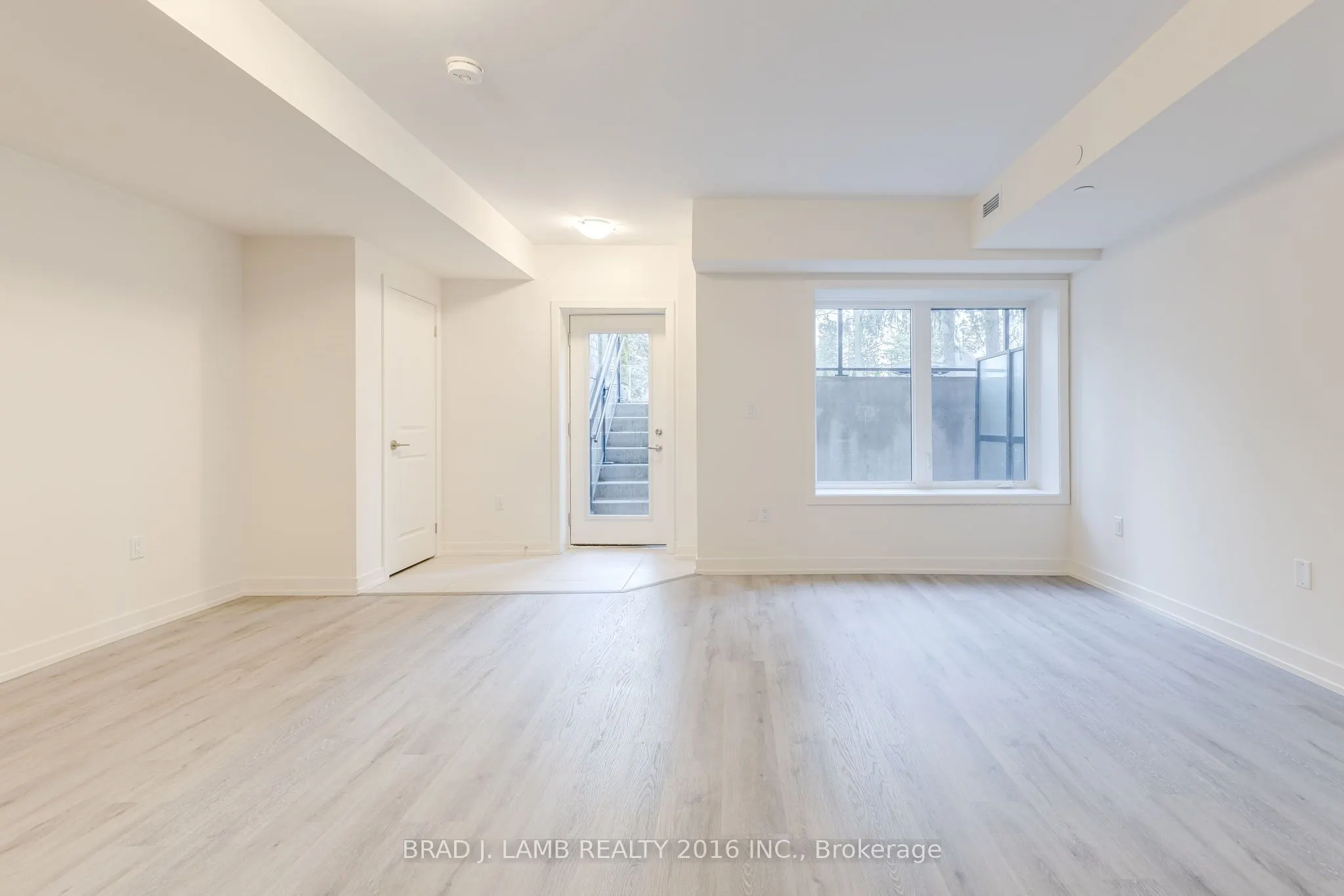 58 Elizabeth Street S #2106