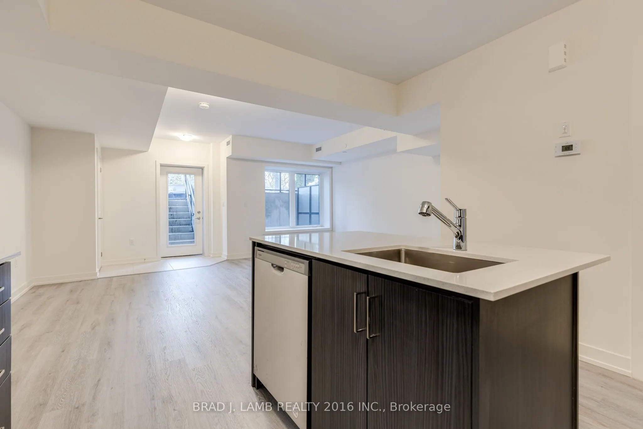 58 Elizabeth Street S #2106