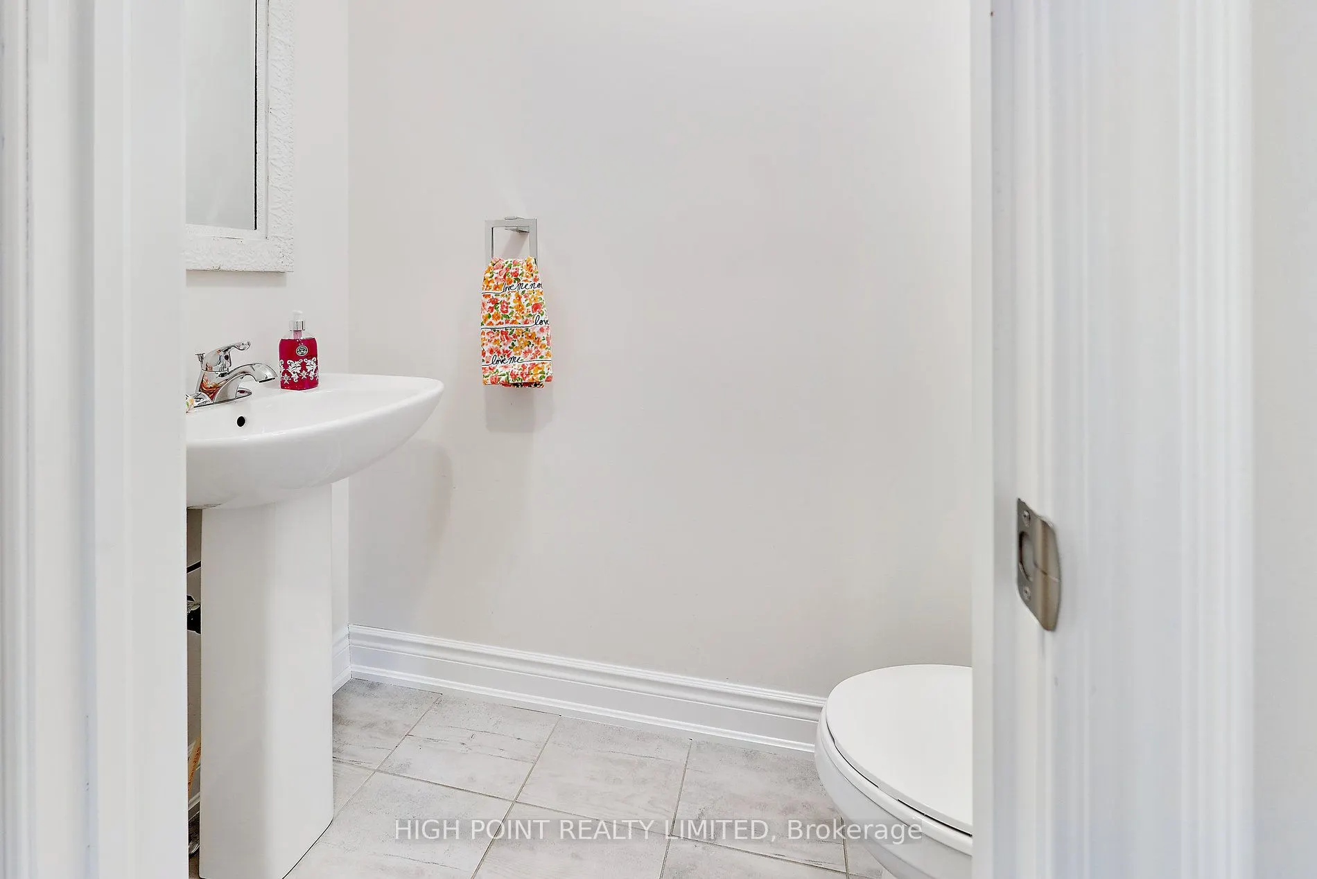 18 Arnold Crescent