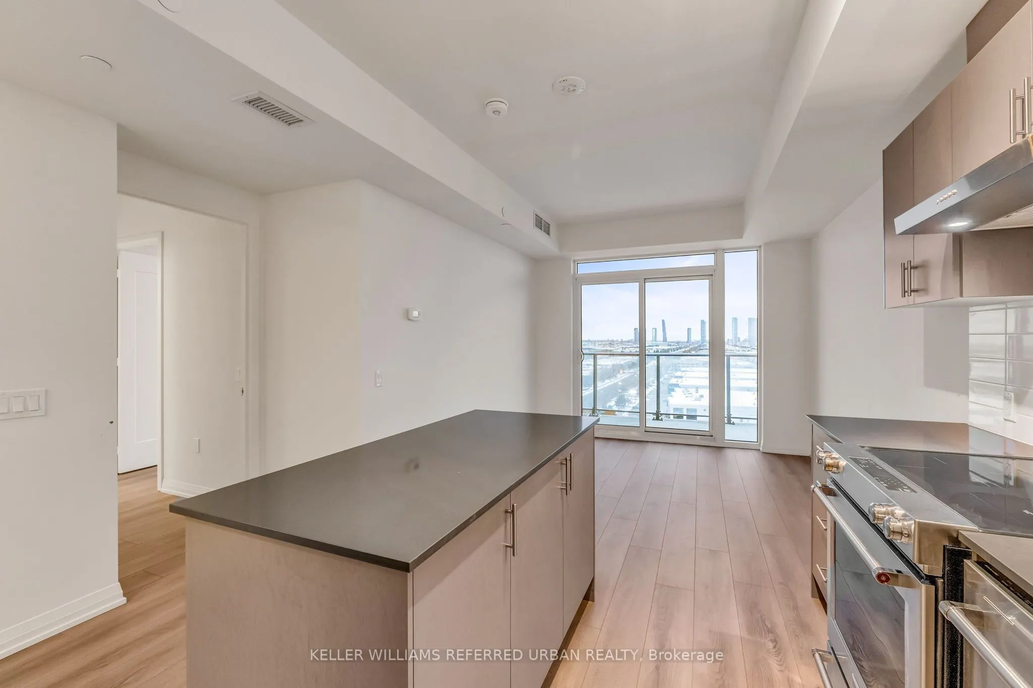 8960 Jane Street #1212