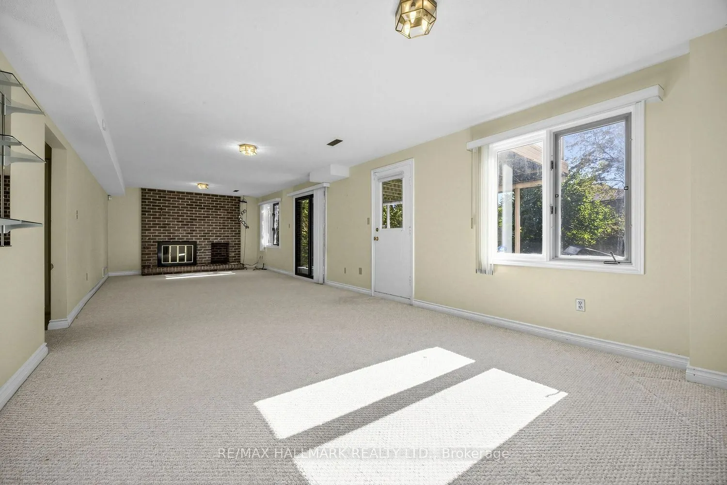 25 Cygnus Drive