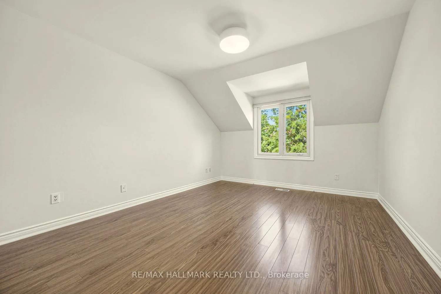 25 Cygnus Drive