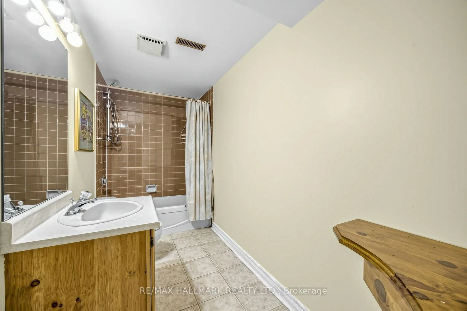 25 Cygnus Drive