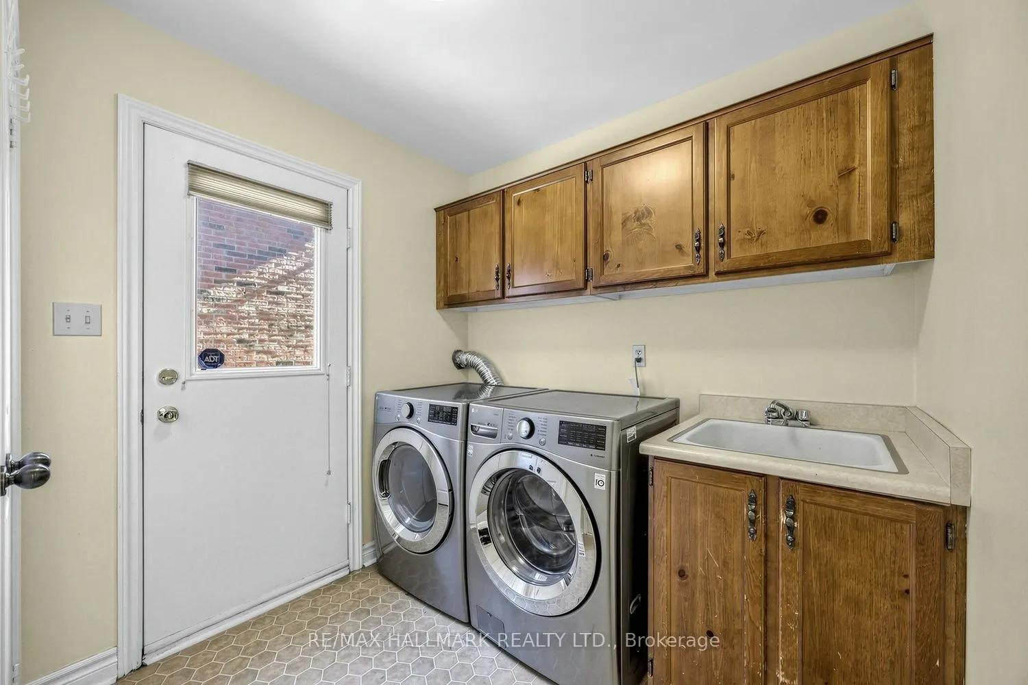 25 Cygnus Drive