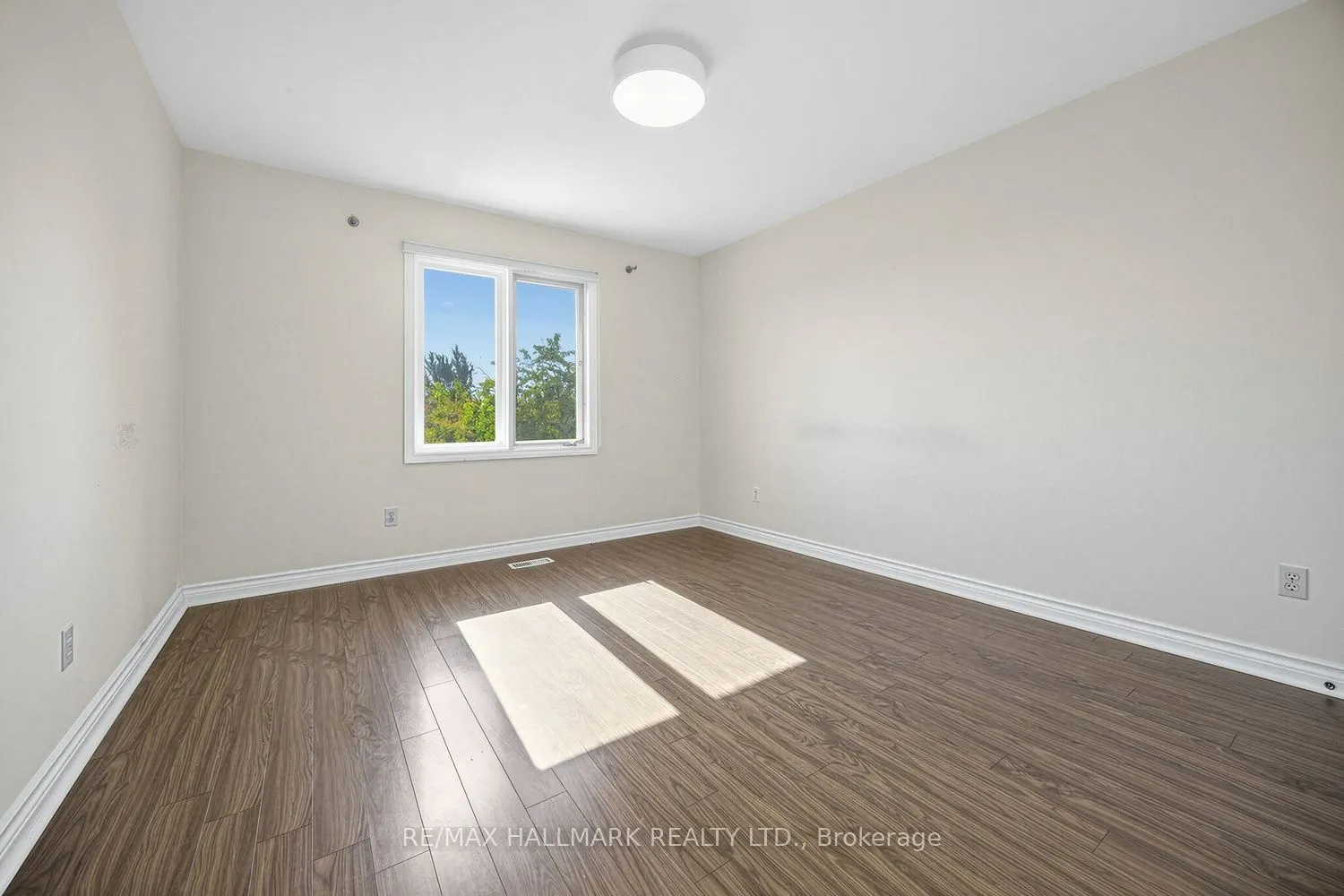 25 Cygnus Drive