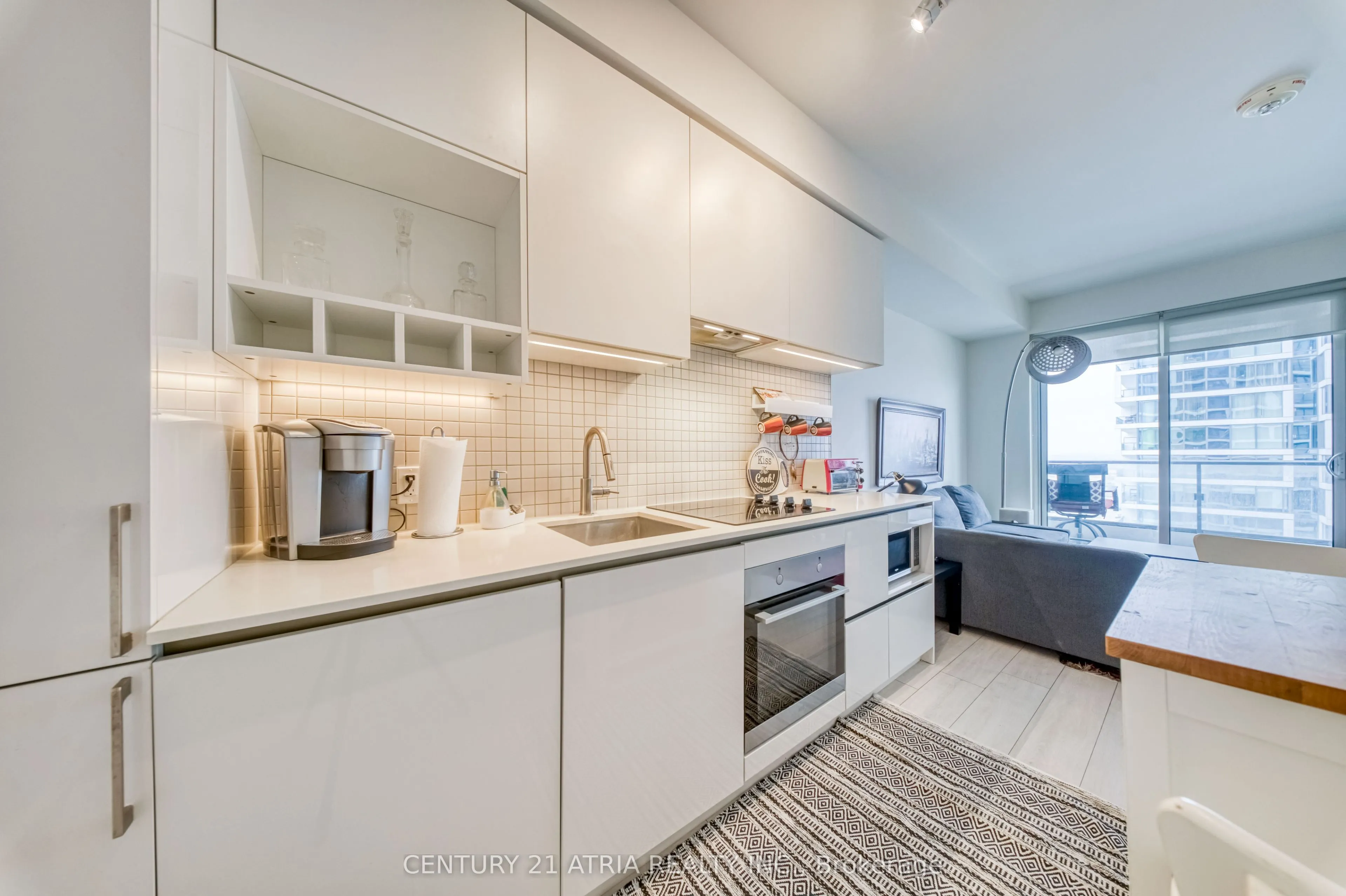 950 Portage Parkway #1811