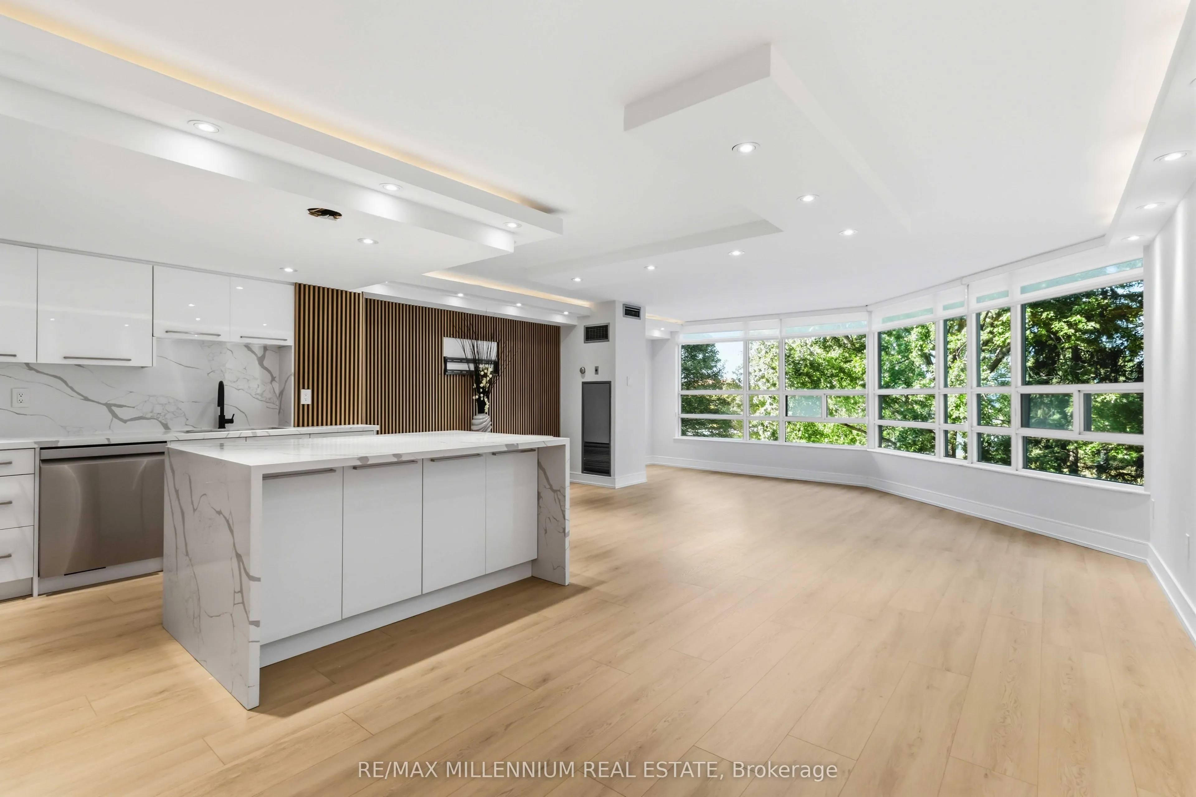 7805 Bayview Avenue #223