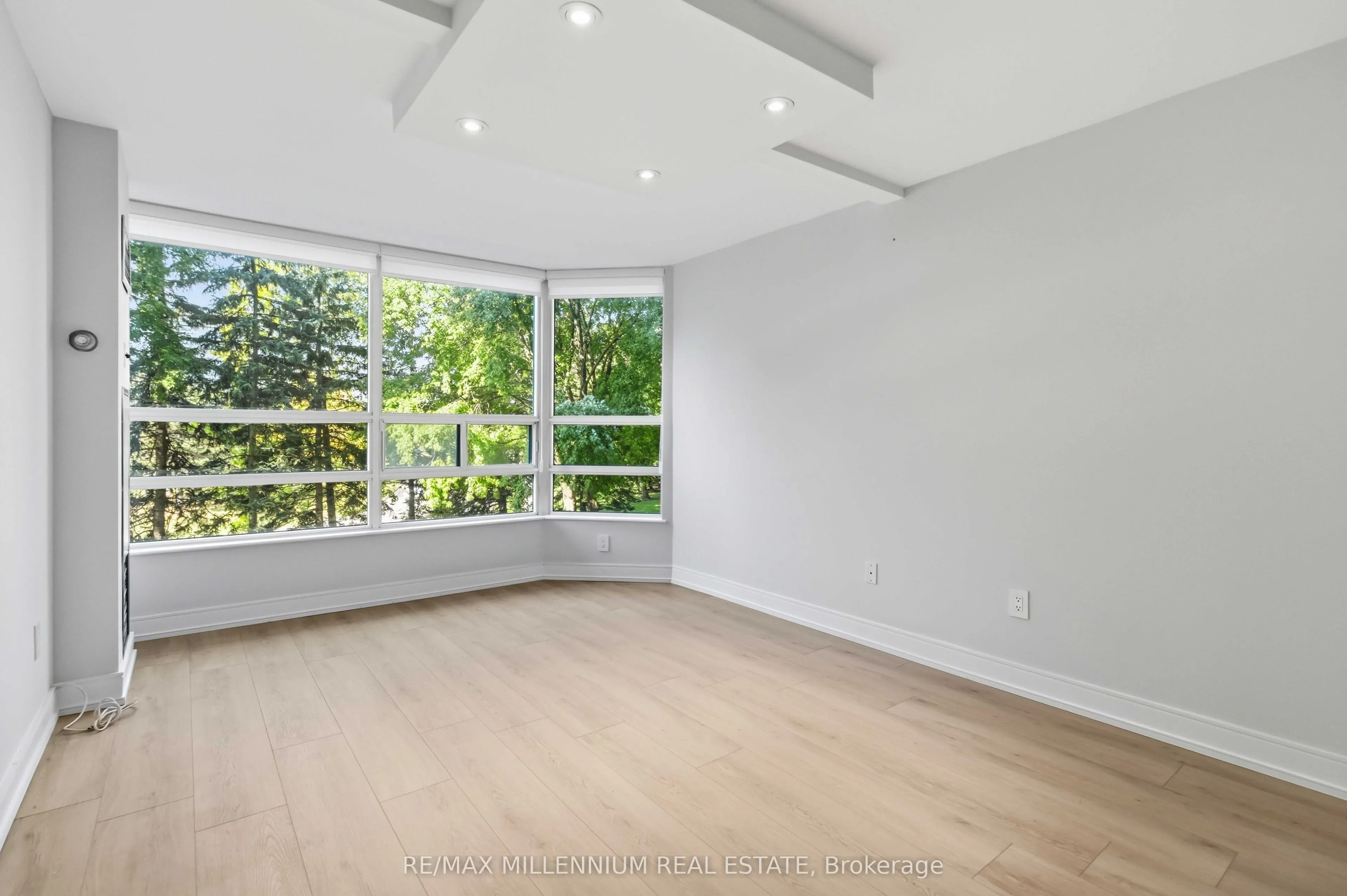 7805 Bayview Avenue #223