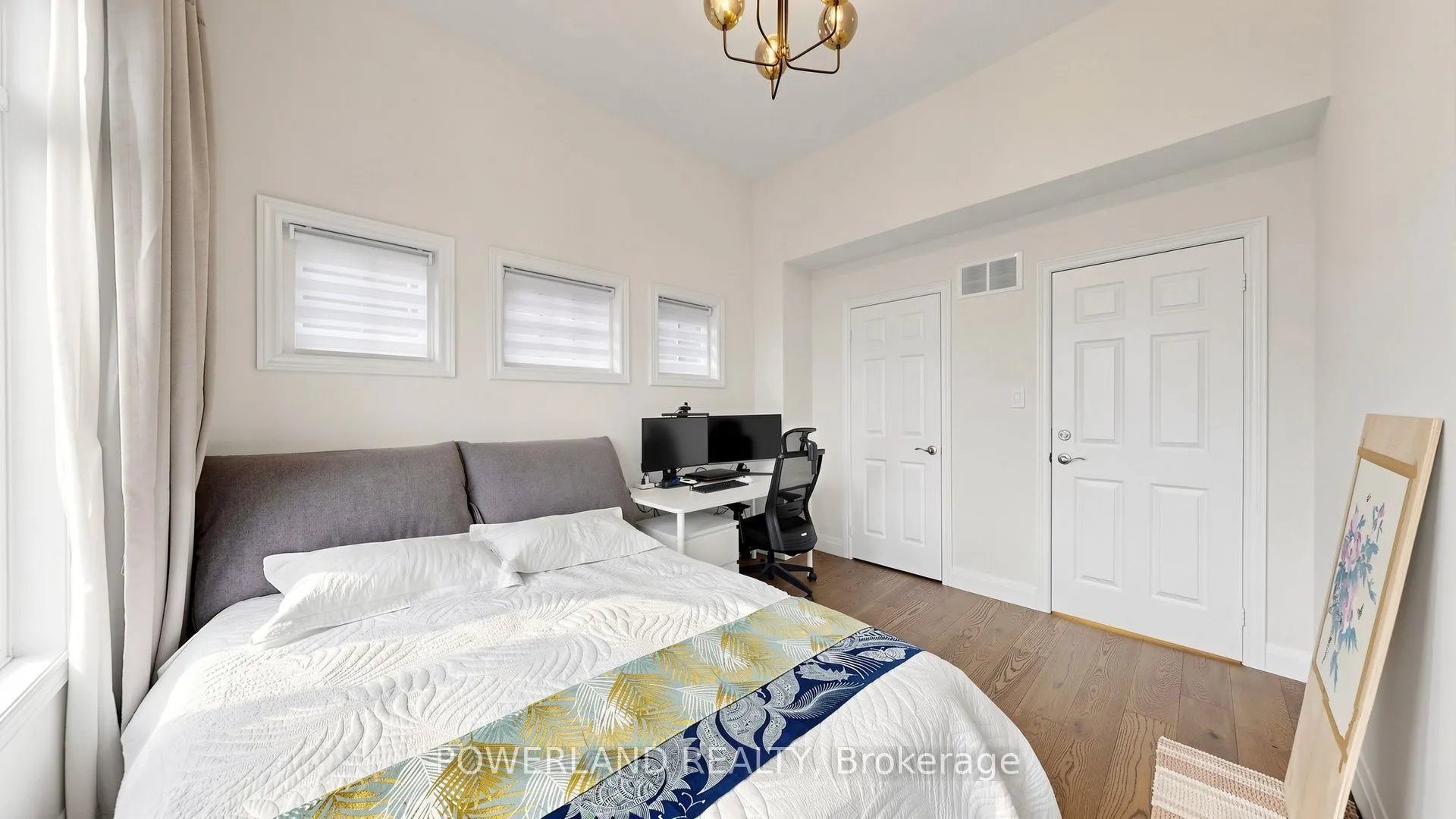 259 Dundas Way