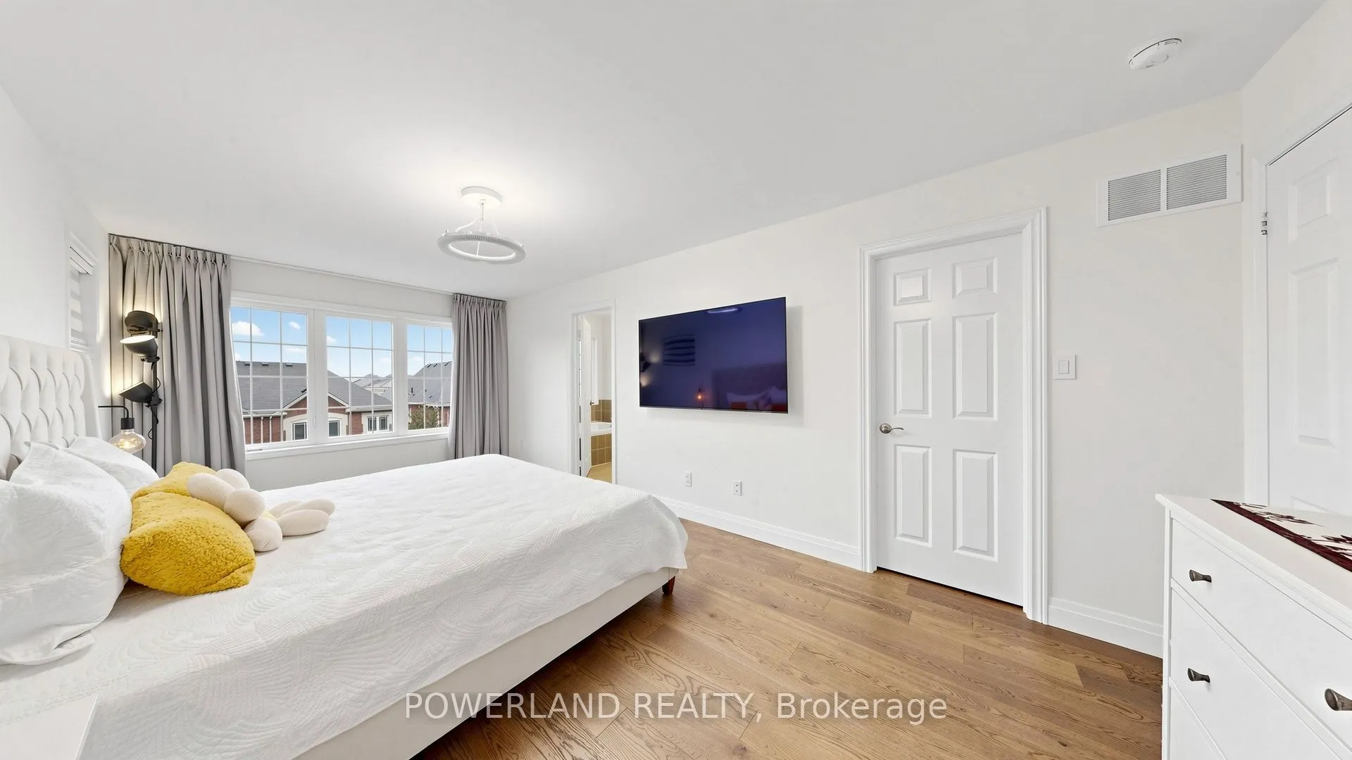 259 Dundas Way