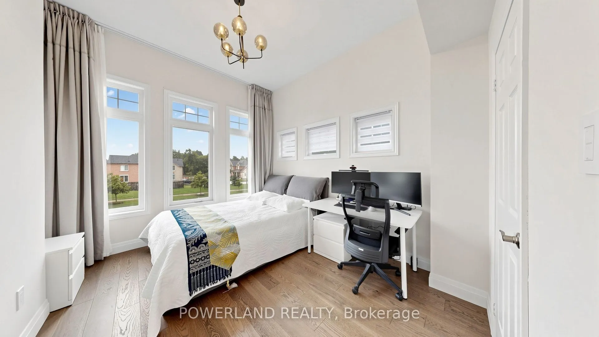 259 Dundas Way
