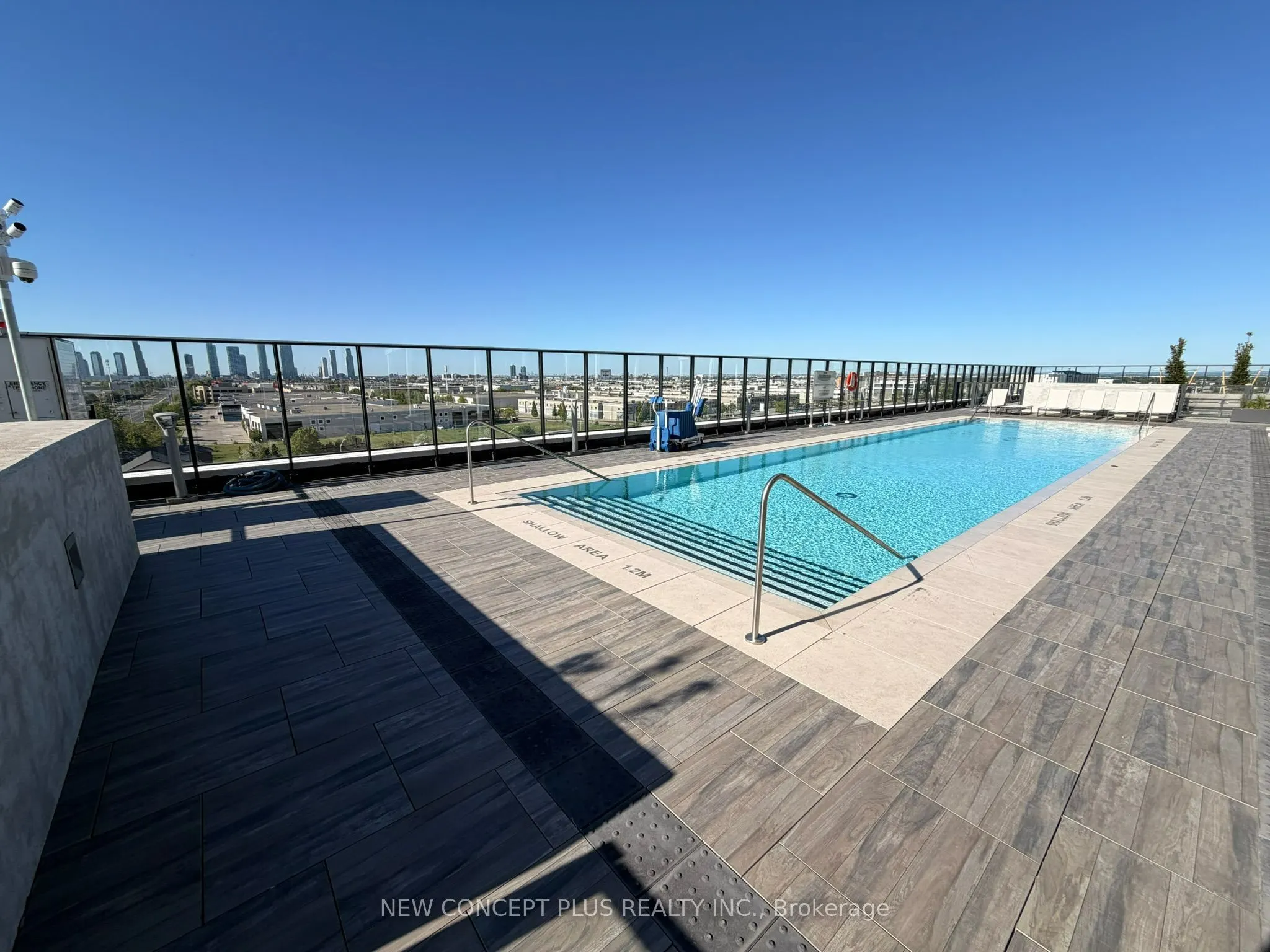 8960 JANE Street E #521