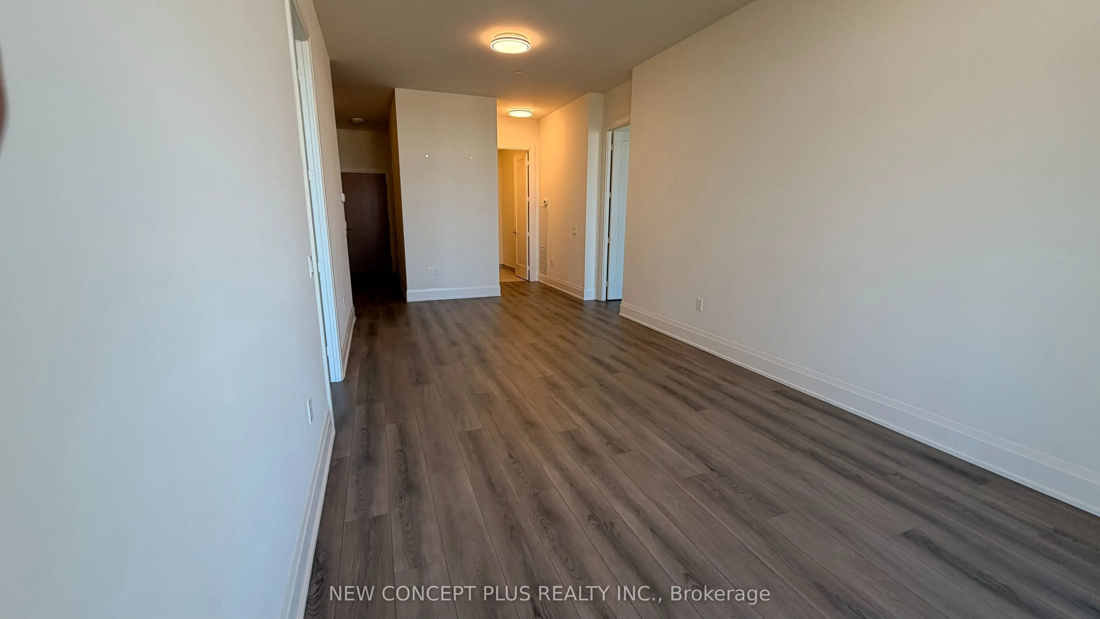 8960 JANE Street E #521
