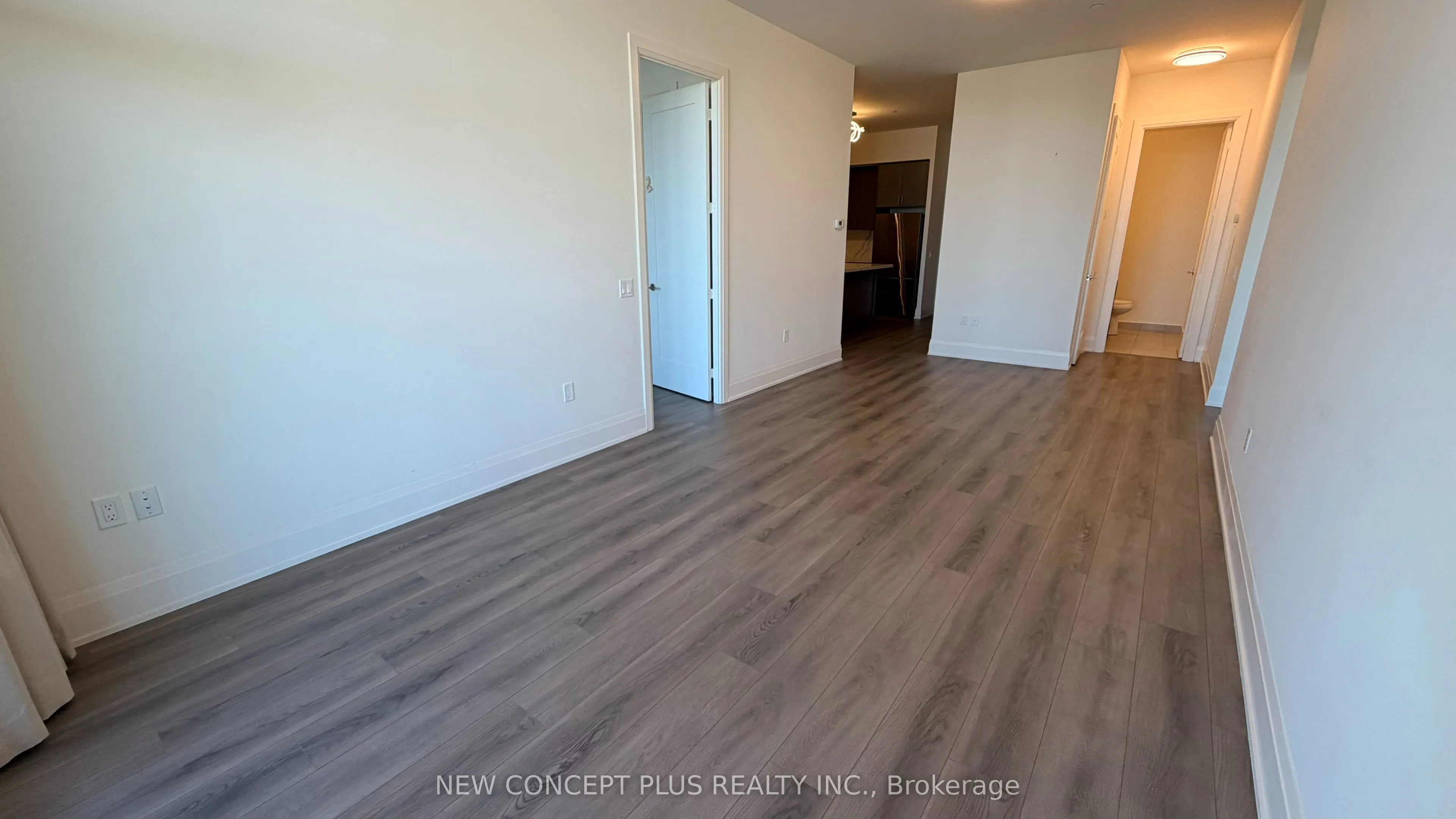8960 JANE Street E #521