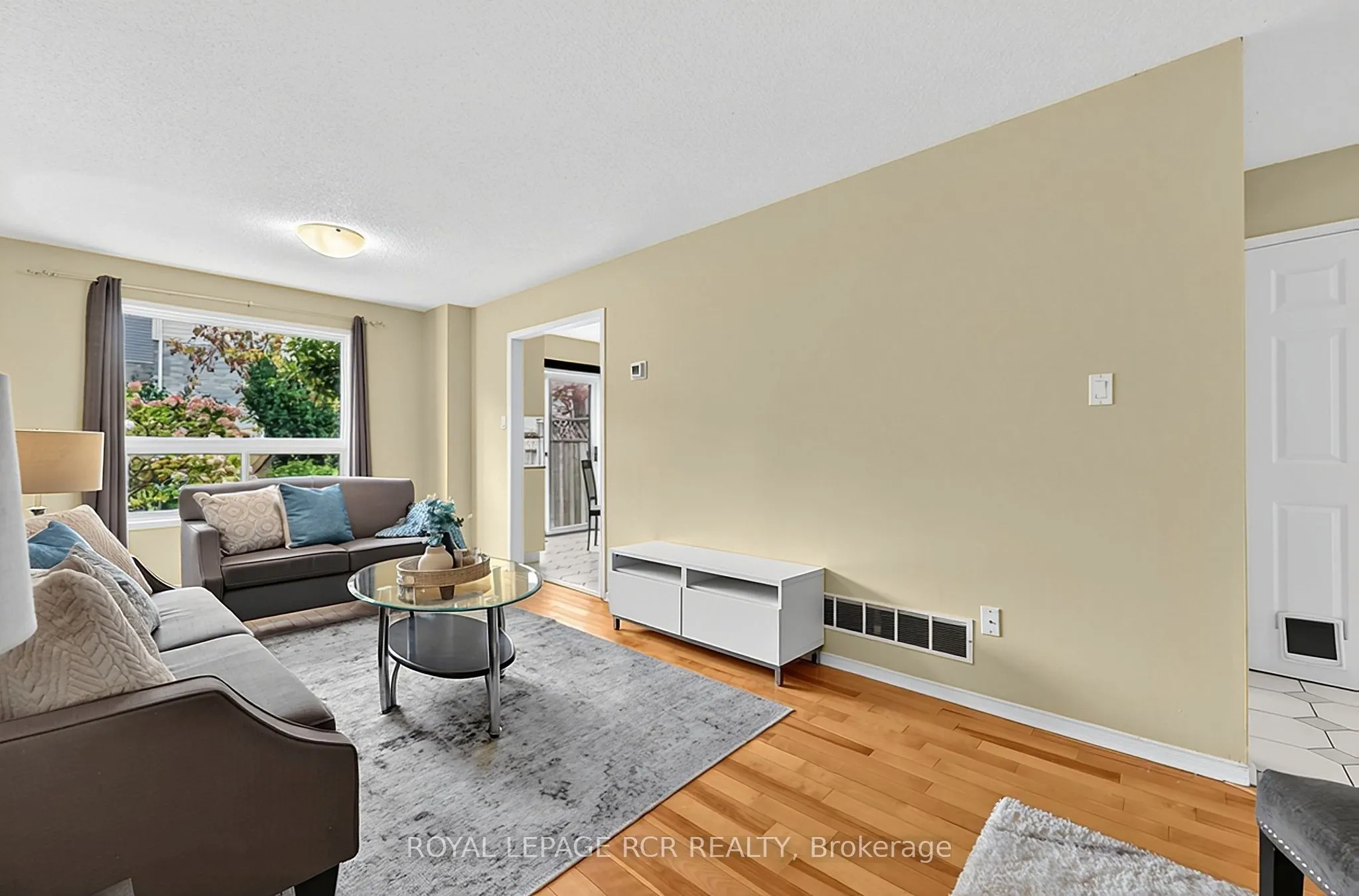 56 Oakridge Court