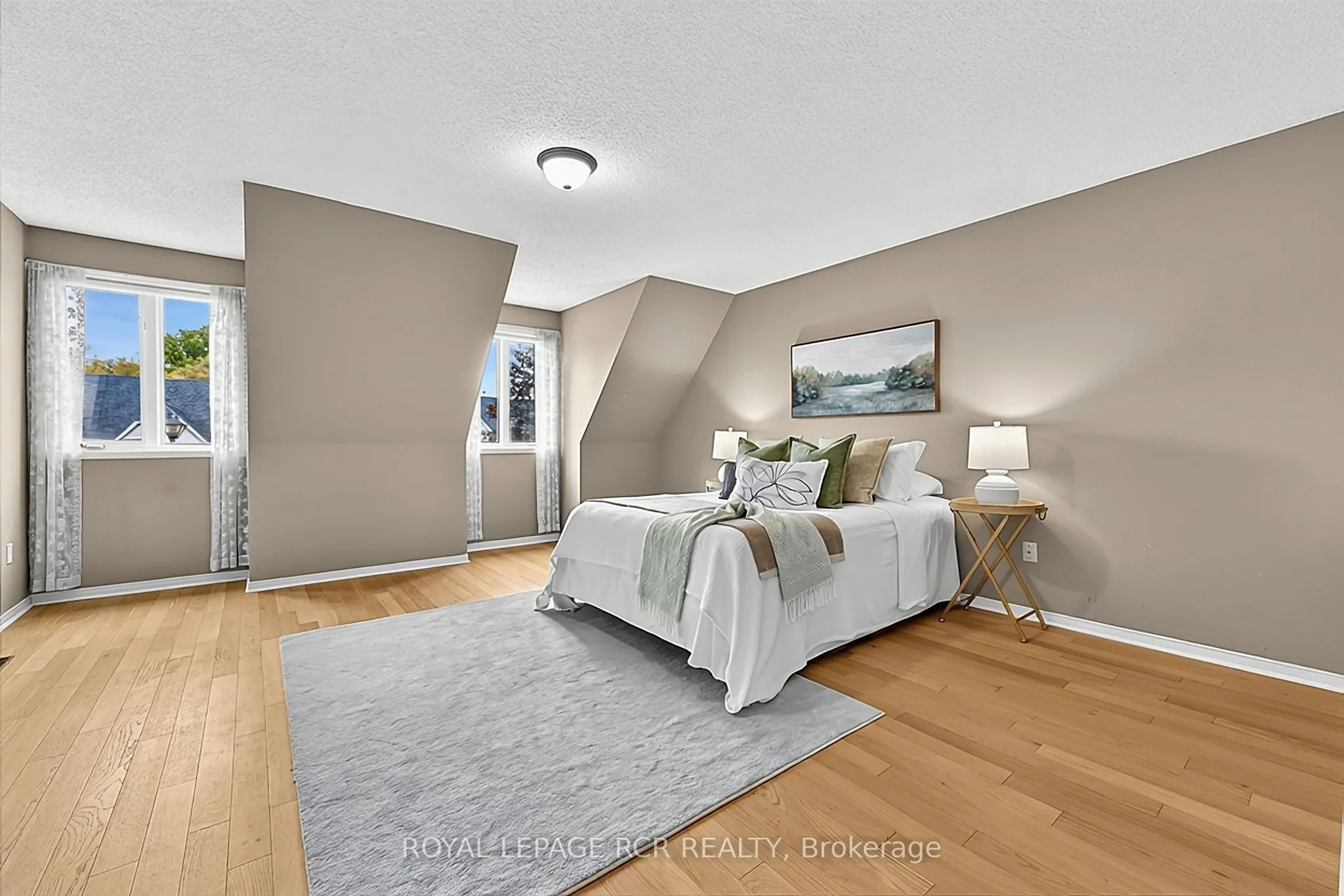 56 Oakridge Court