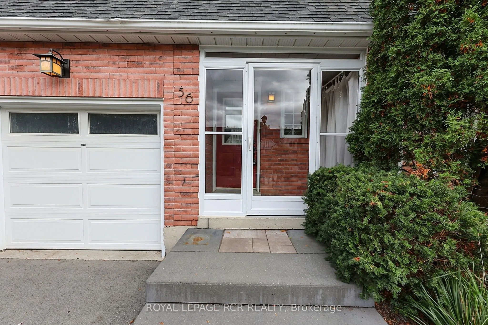 56 Oakridge Court