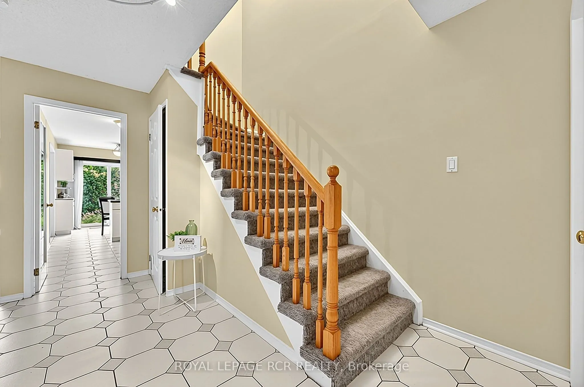 56 Oakridge Court